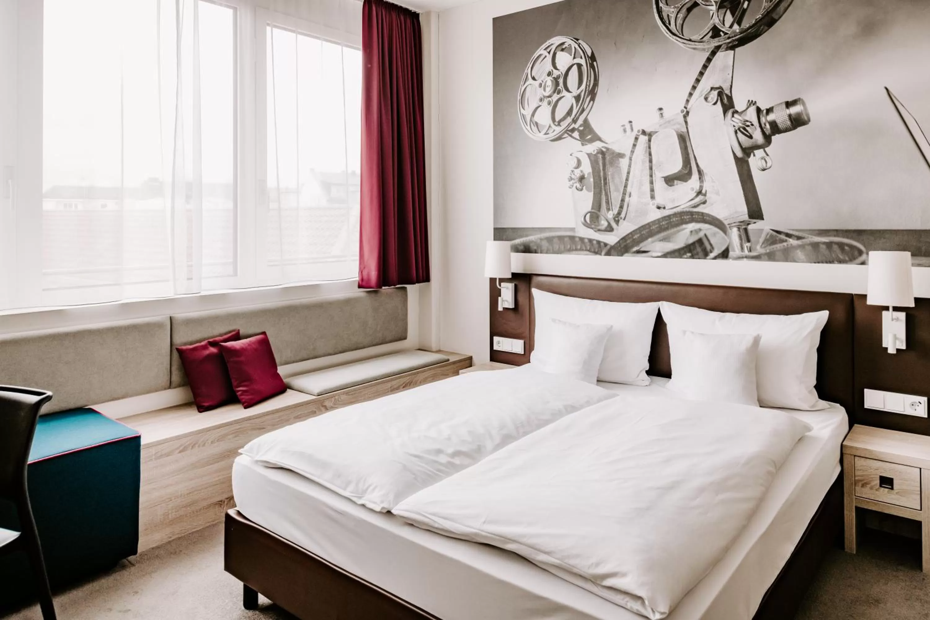 Photo of the whole room, Bed in Vienna House Easy by Wyndham München