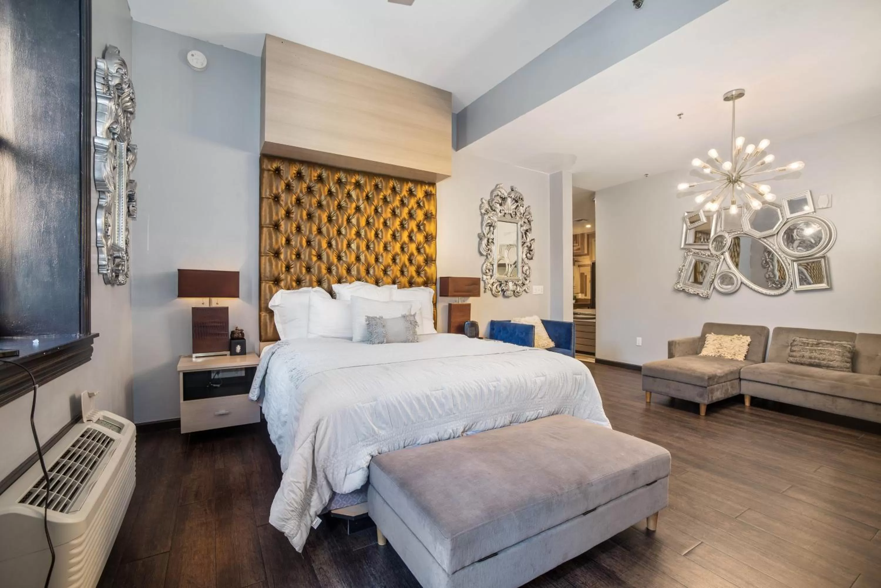 Photo of the whole room, Bed in Good Hotels Downtown Denver