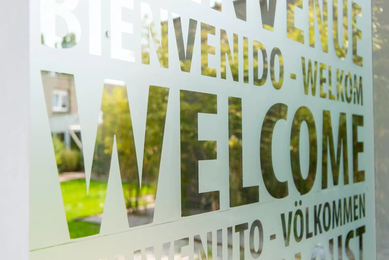 Facade/entrance in Best Western Hotel du Lac Dunkerque- Restaurant ouvert 7/7 midi et soir