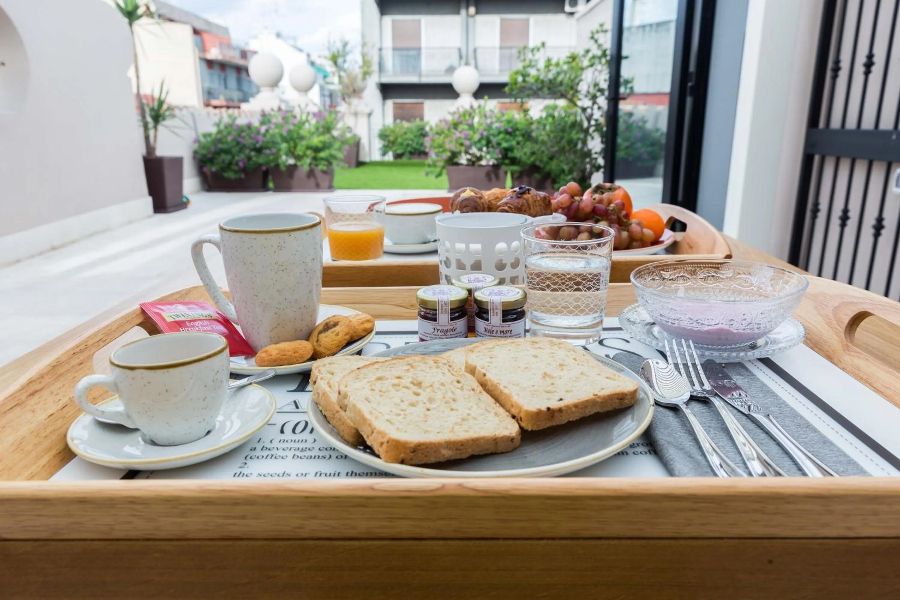 Buffet breakfast in 200 ROOMS & TERRACE