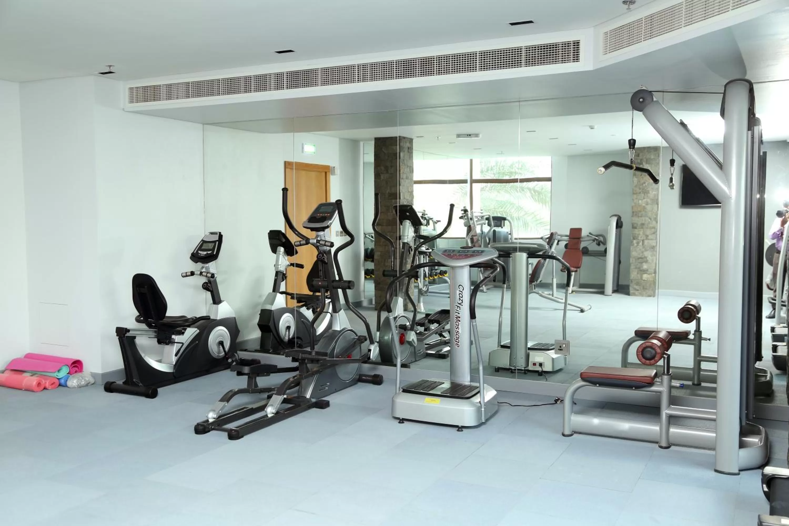 Fitness centre/facilities in Meshal Hotel