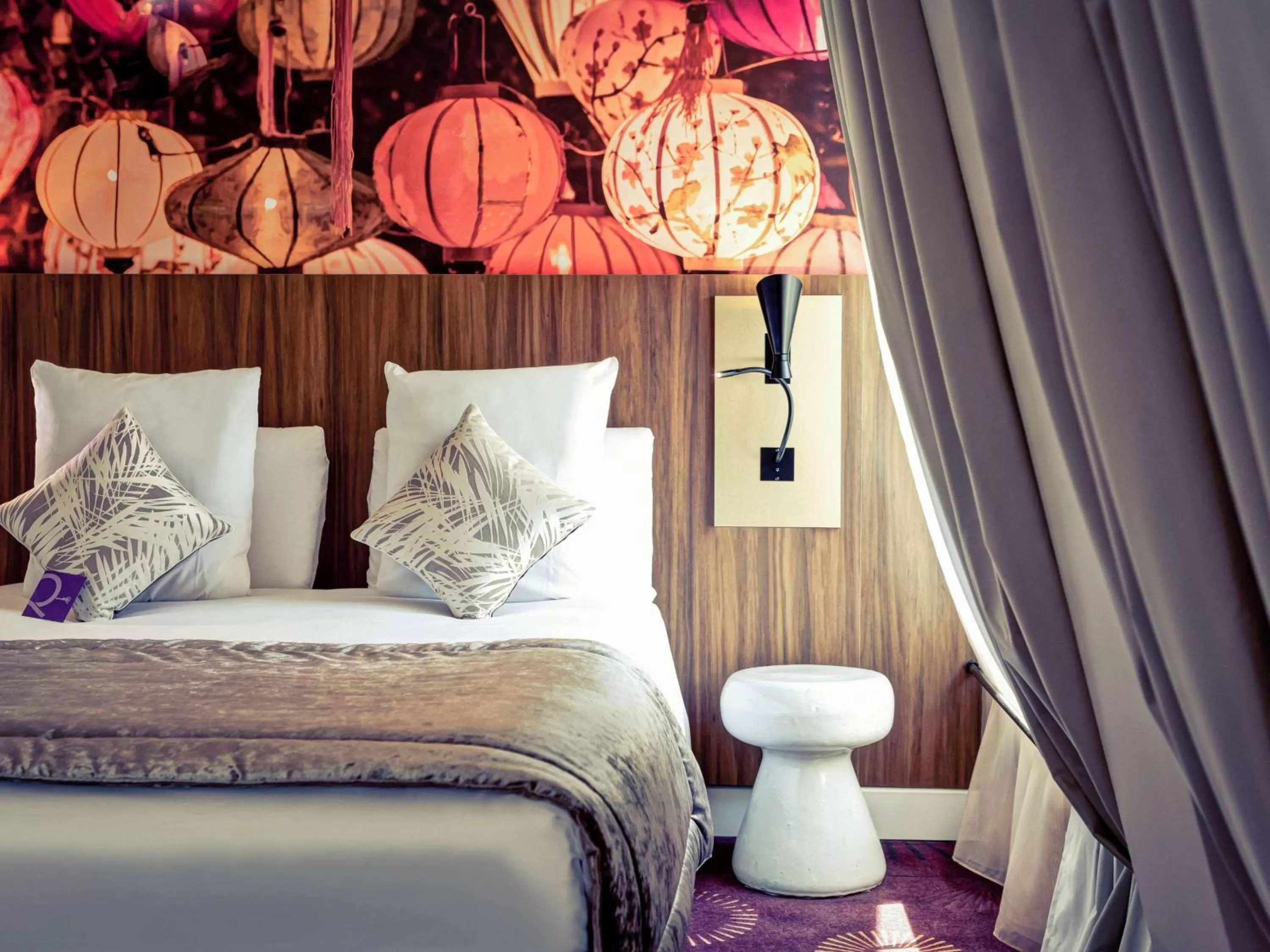 Bedroom, Bed in Mercure Lyon Centre Plaza République