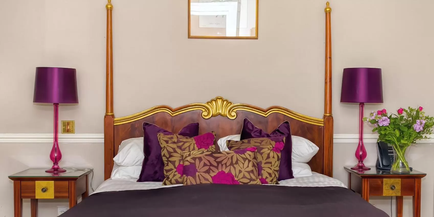 Bed in Willington Hall Hotel