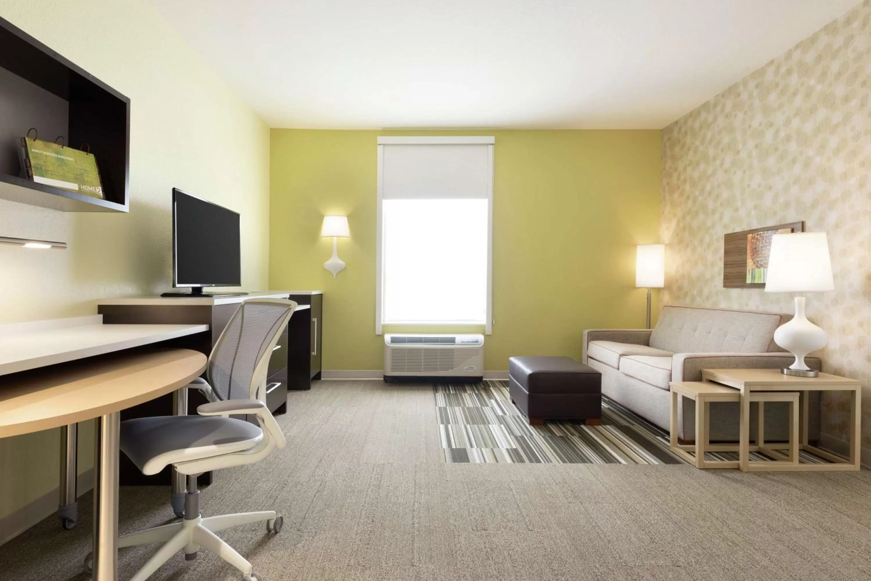 Bedroom, Bed in Home2 Suites by Hilton Cleveland Independence