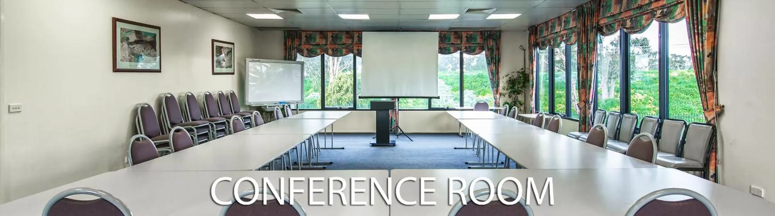 Text overlay in Mahoneys Motor Inn