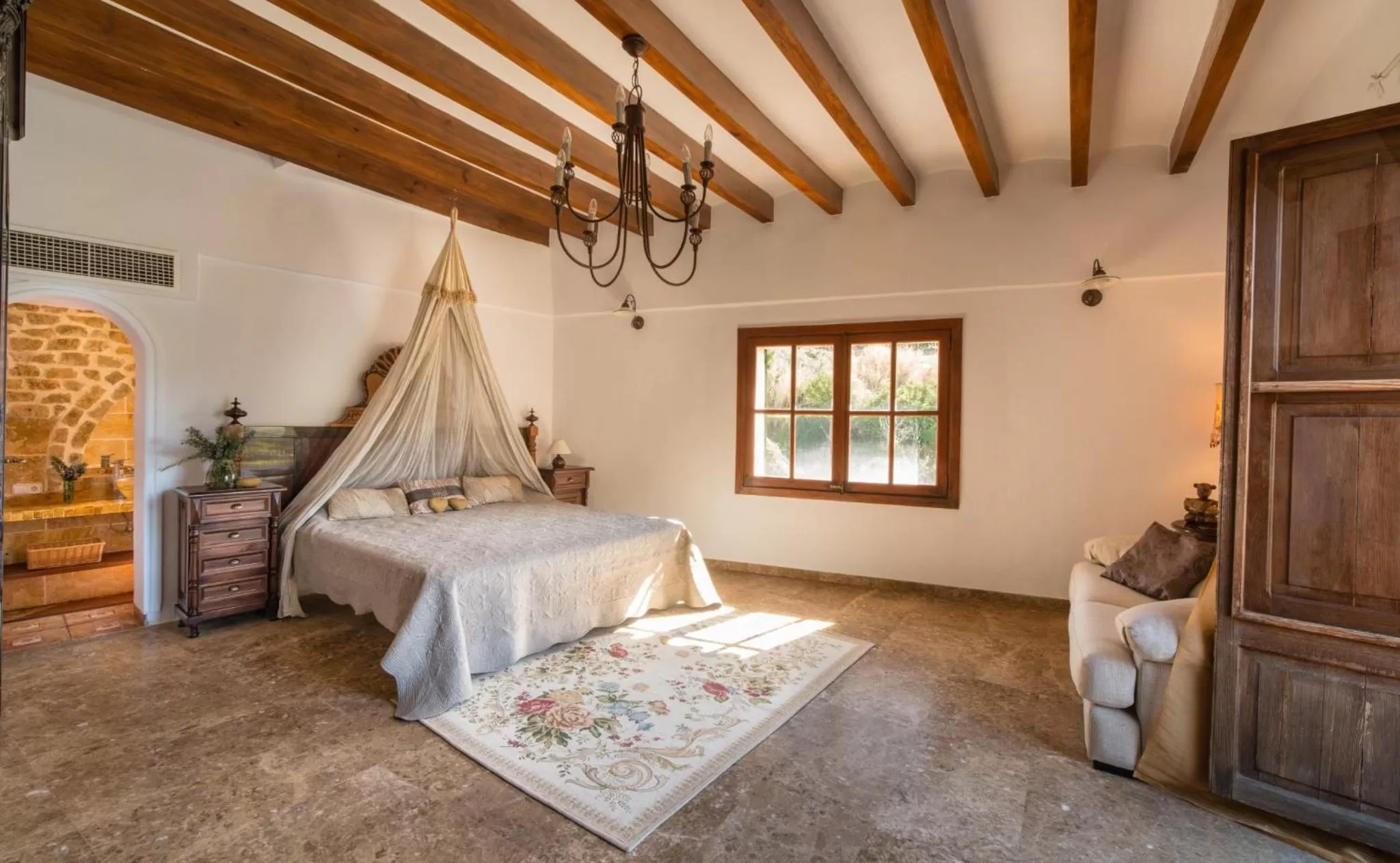 Photo of the whole room, Bed in Sa Vall Valldemossa
