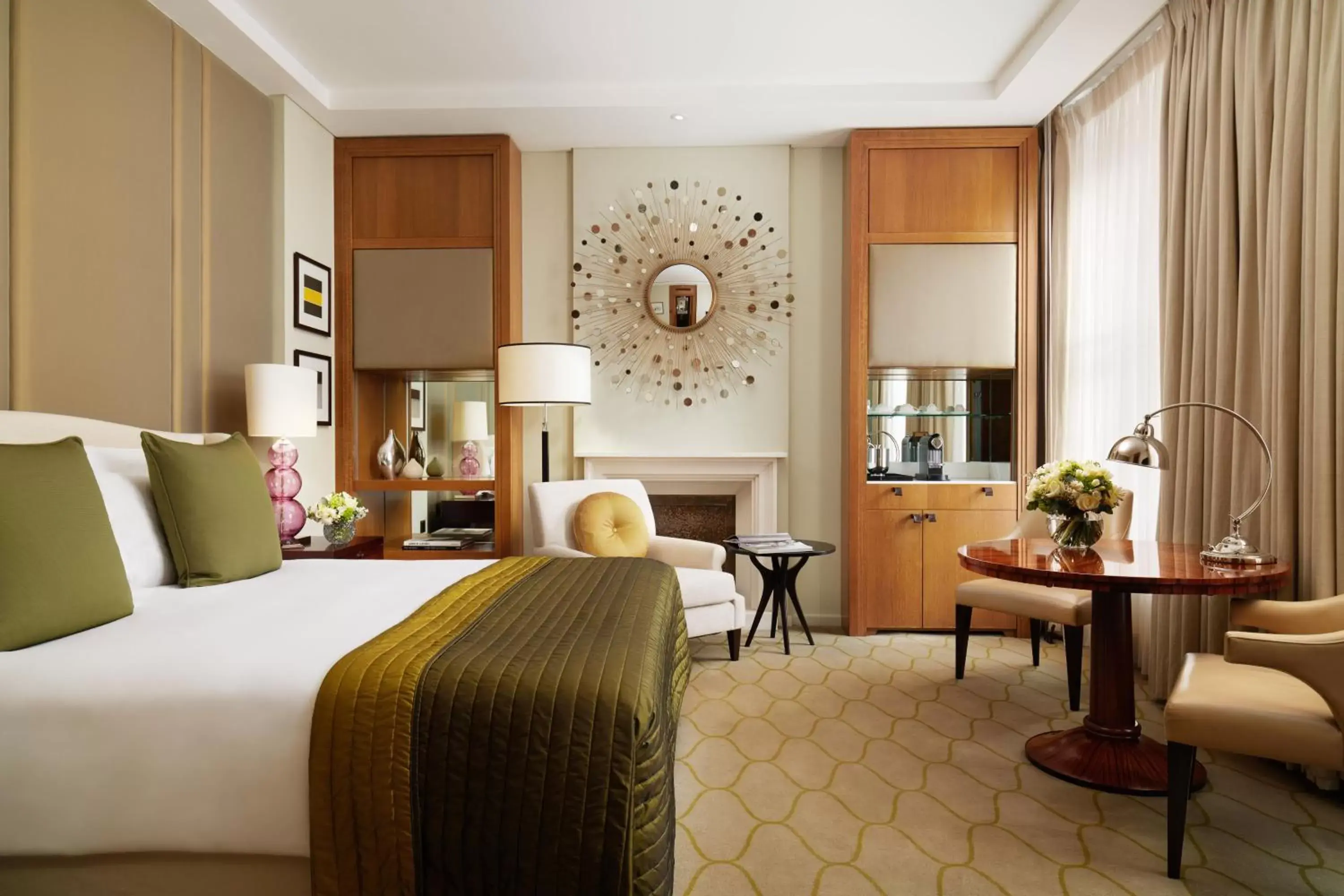 Executive King Room in Corinthia London Executive King Room in Corinthia London
