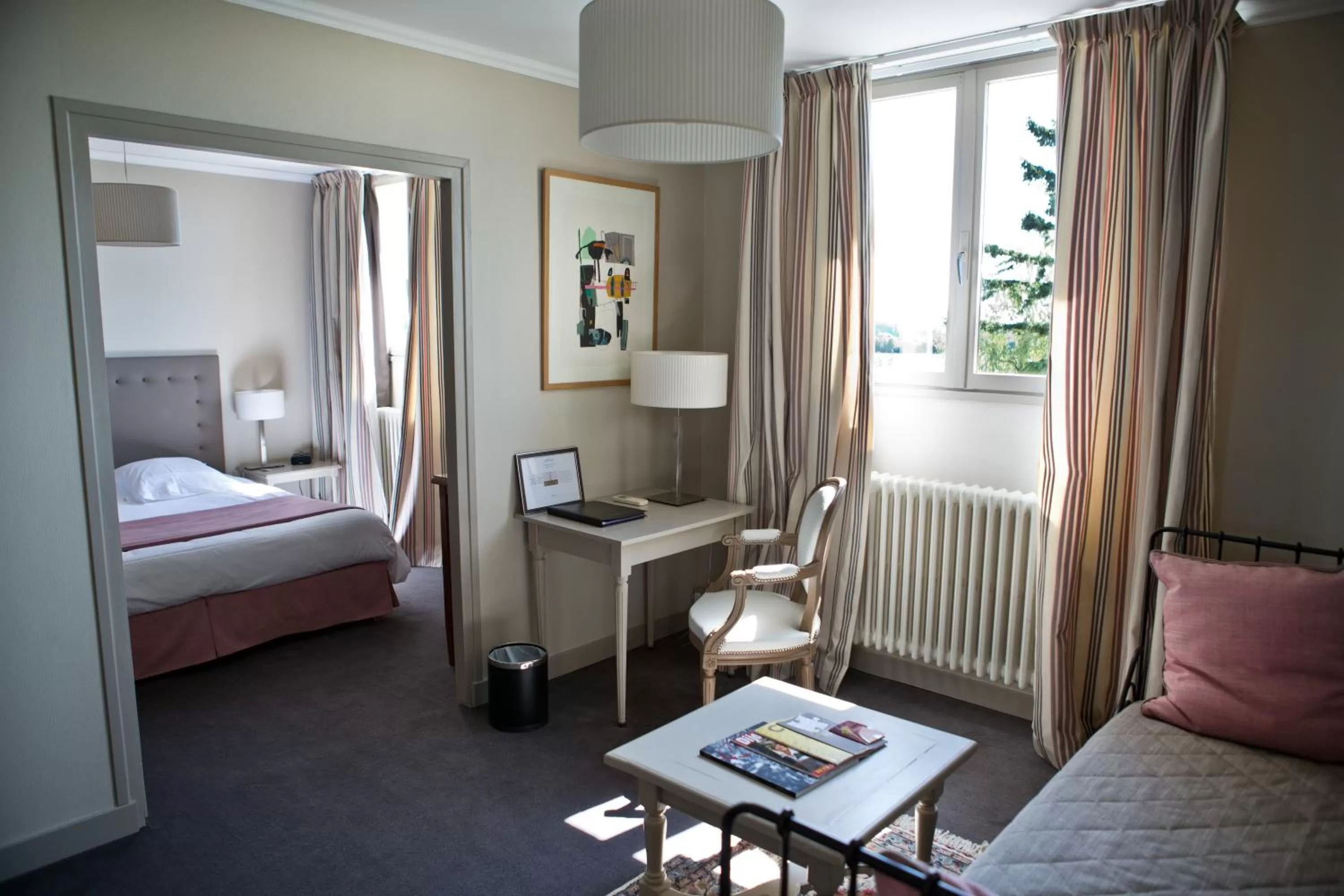 Day, Bed in Ermitage De Corton - Teritoria