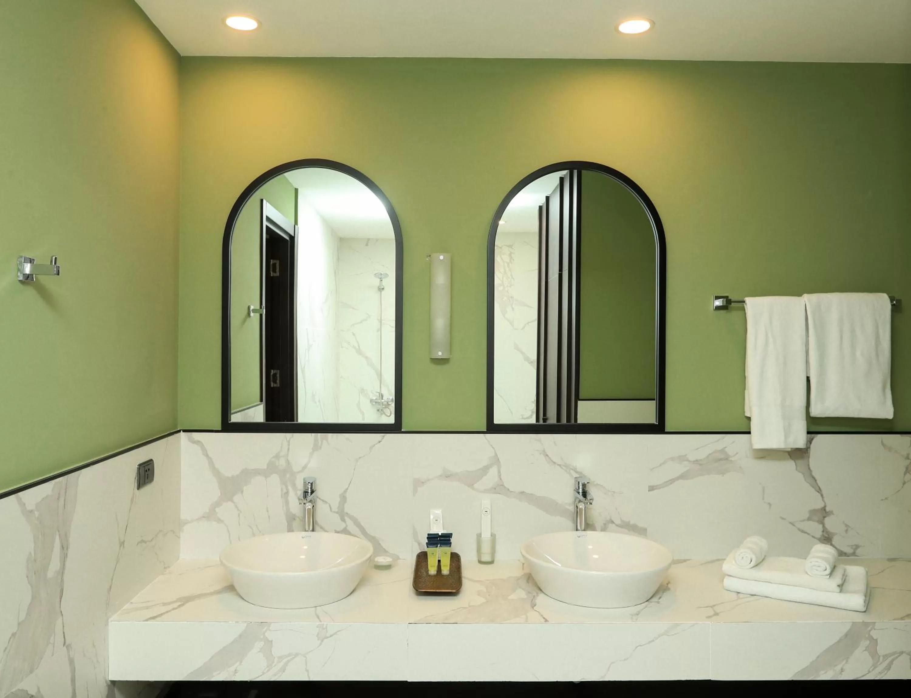 Bathroom in Pine Astoria Hotel