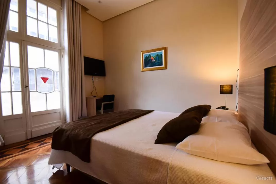 Photo of the whole room, Bed in Hotel Praça da Matriz