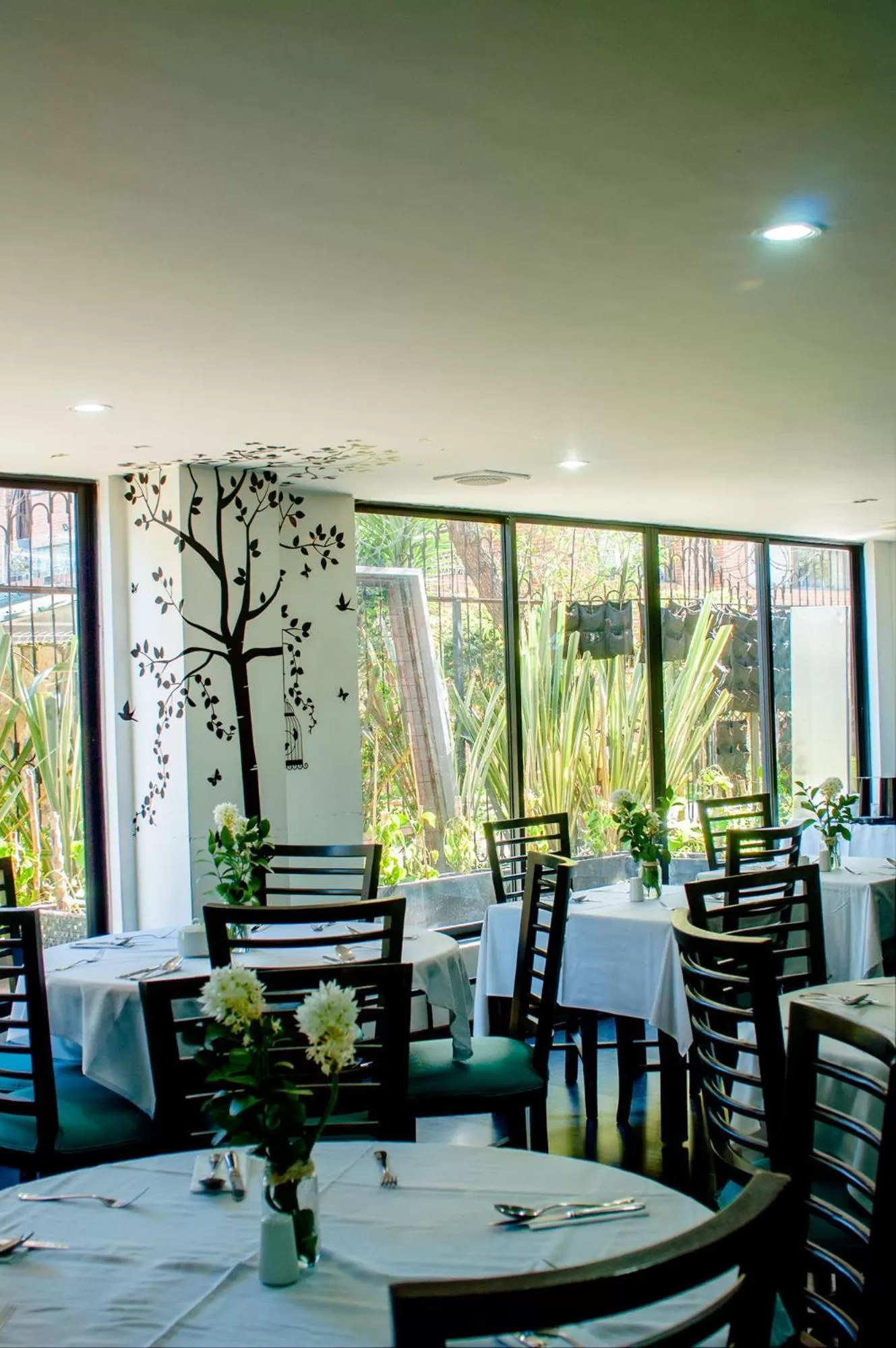 Restaurant/places to eat in Apartaestudios Los Andes