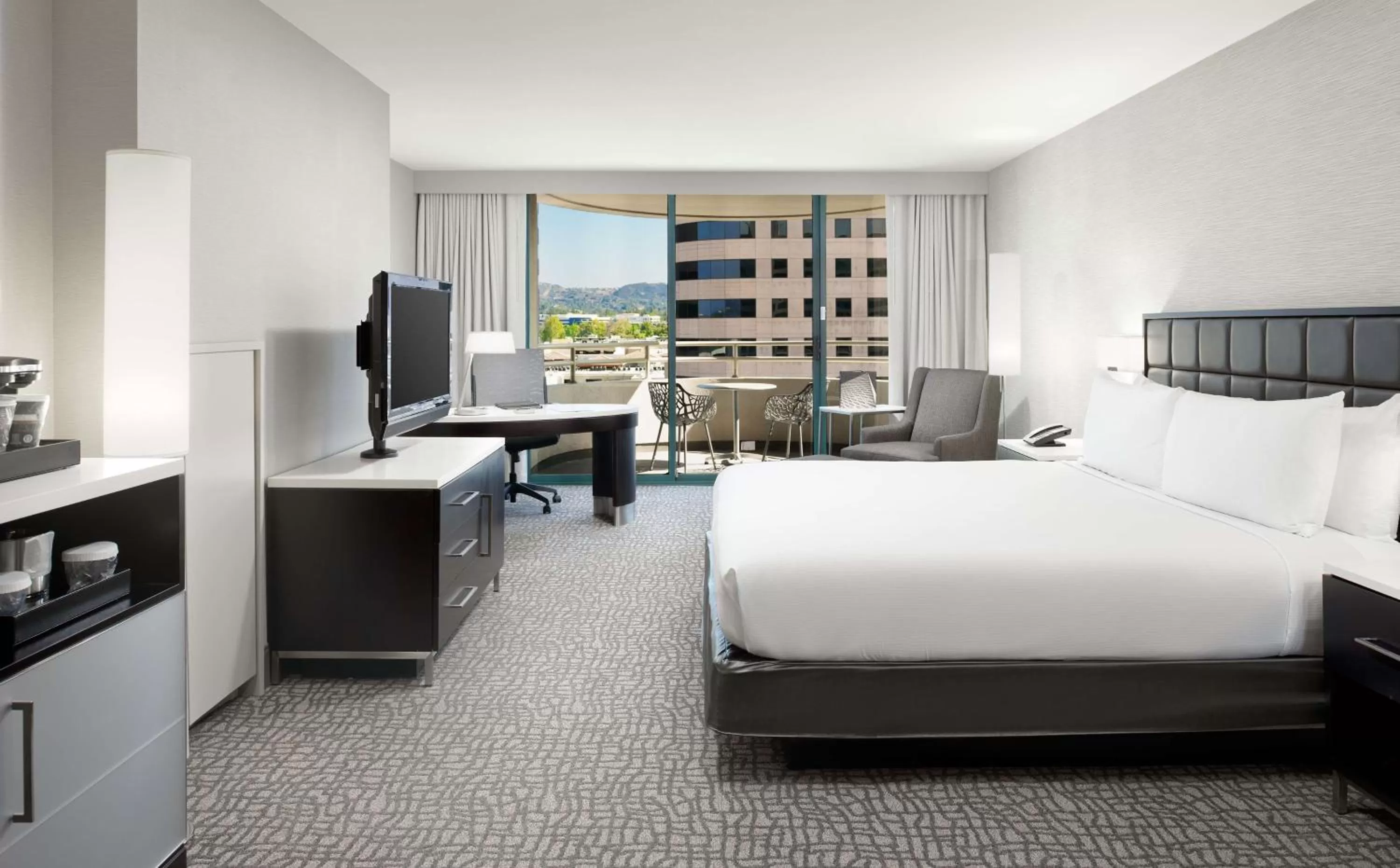 Large King Room with Balcony in Hilton Woodland Hills/ Los Angeles