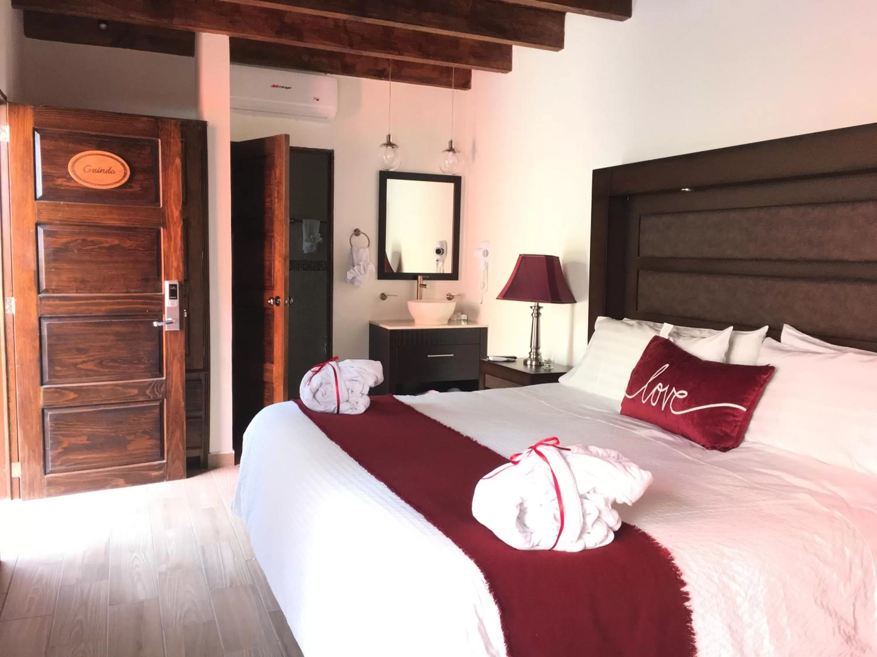 Bed in Hotel Casa Don Quijote