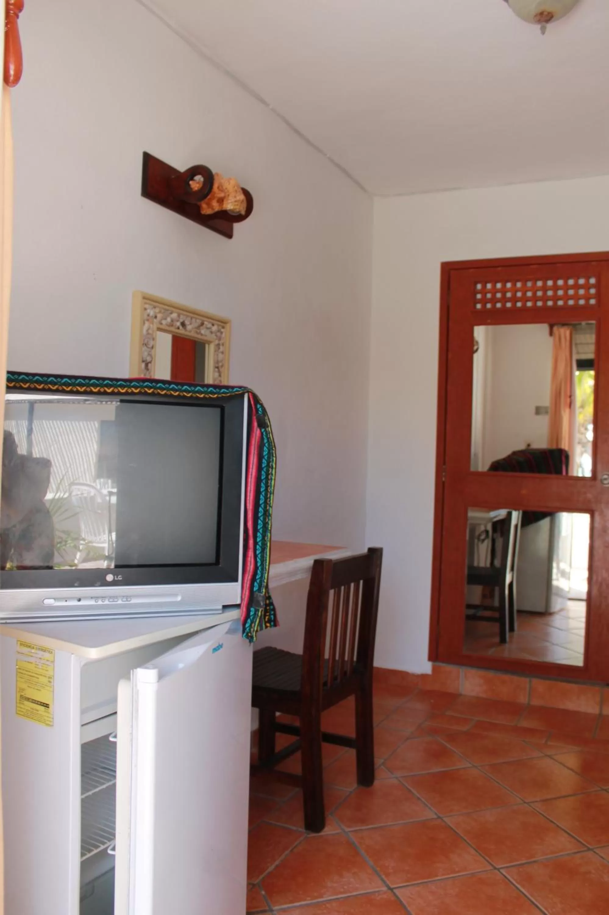 TV and multimedia in Hotel Villa Kiin