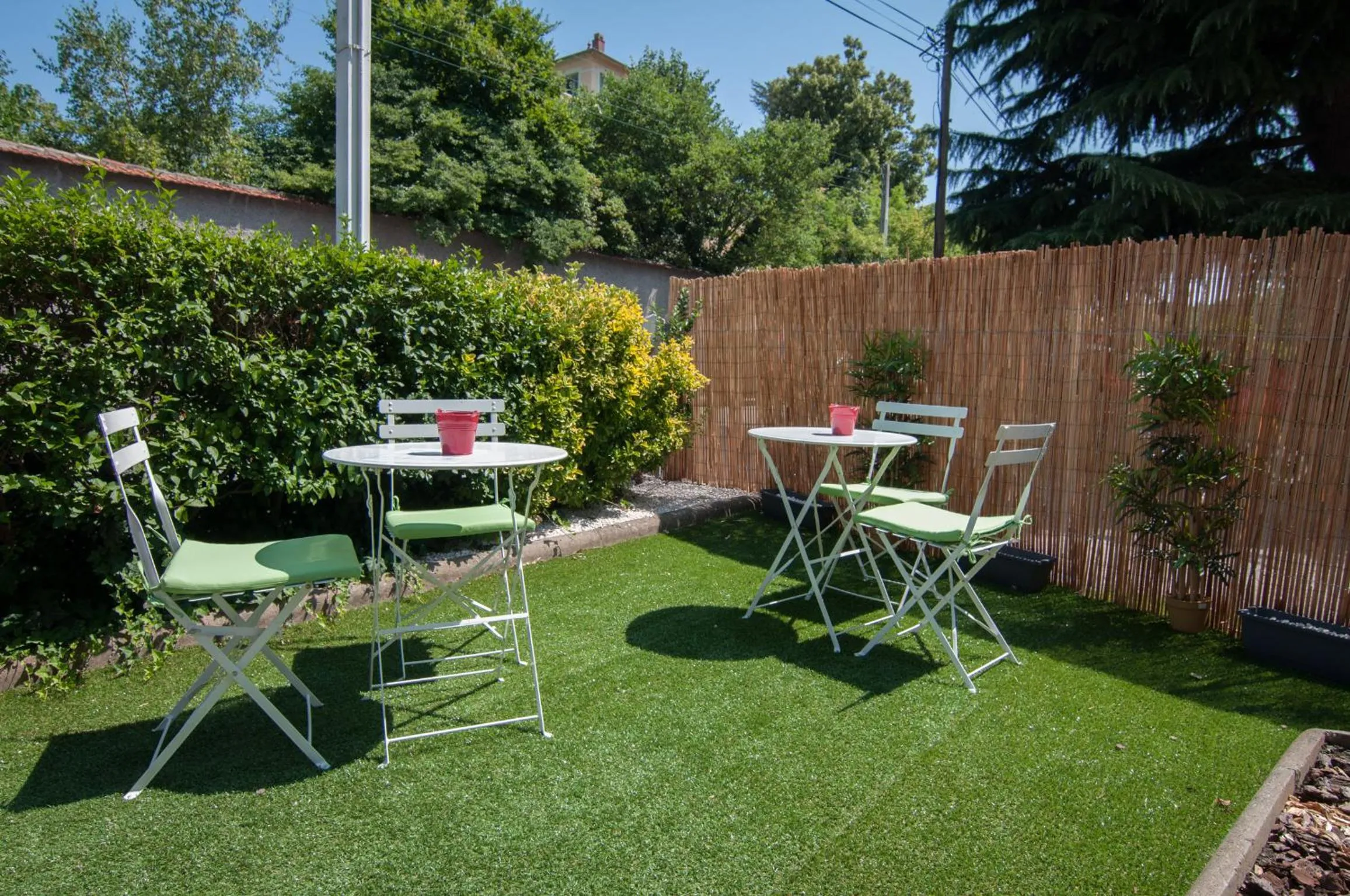 Balcony/Terrace in The Originals City, Hôtel Dau Ly, Lyon Est