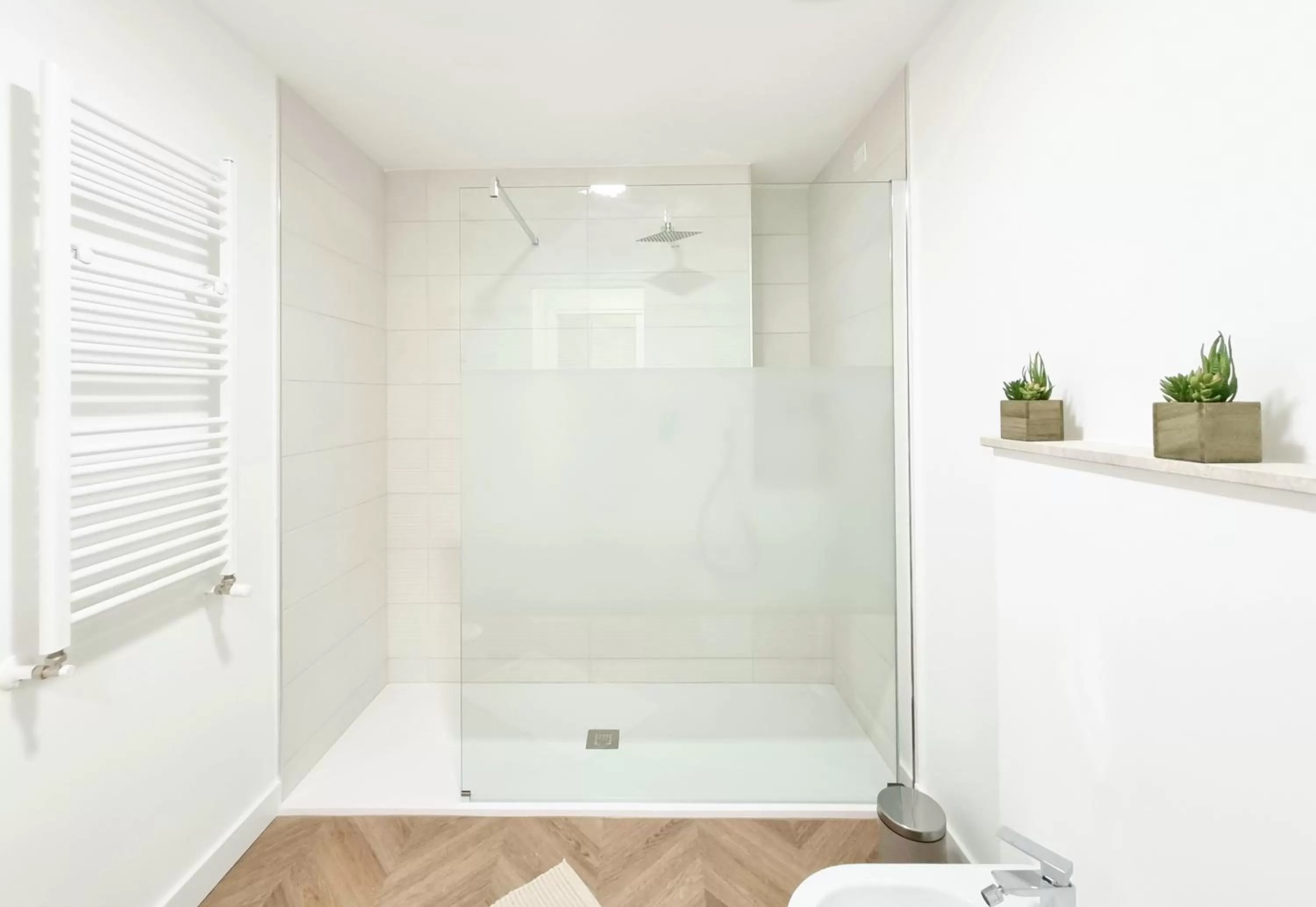 Shower, Bathroom in Glamour Suite Cagliari