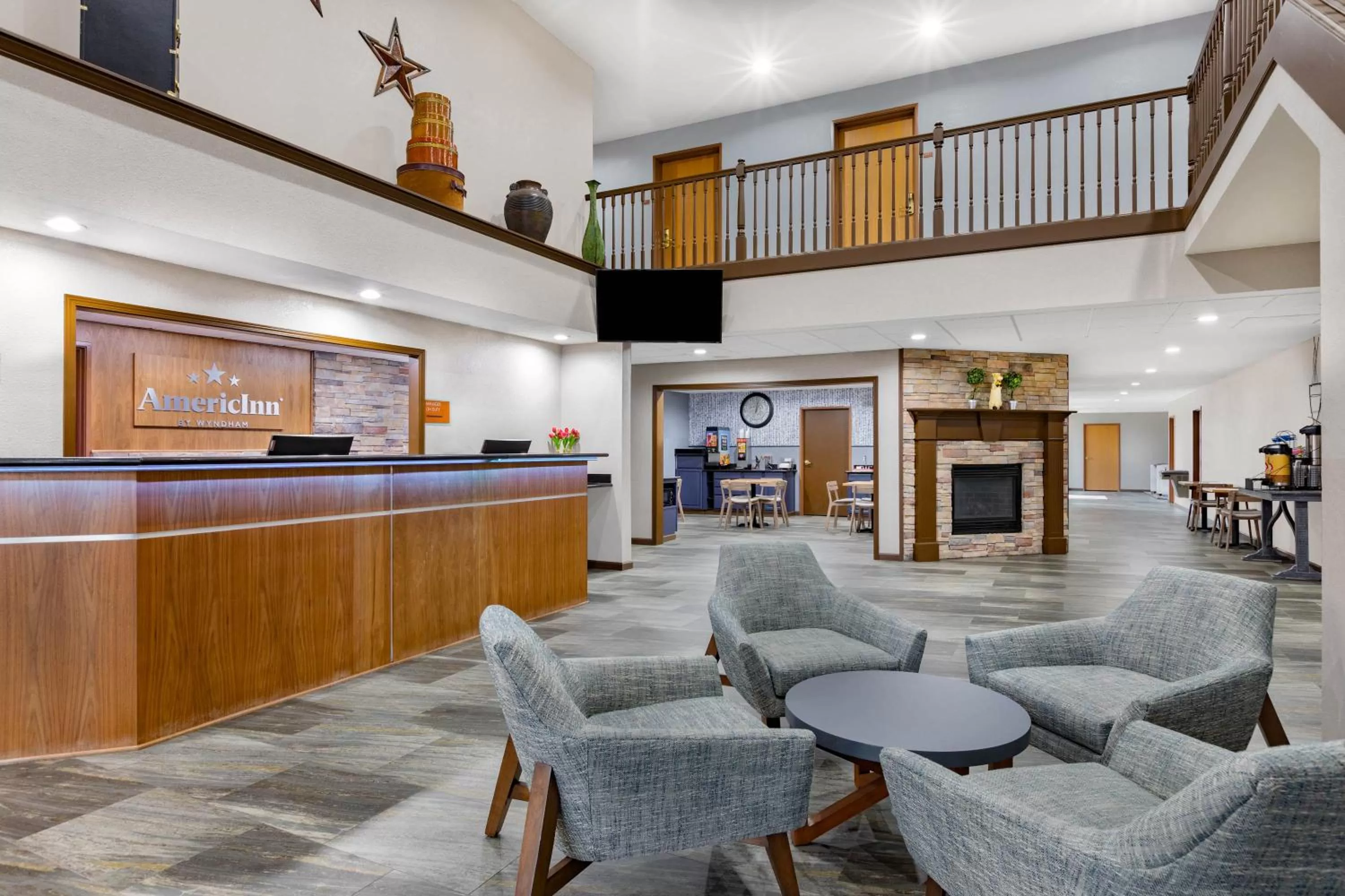 Lobby or reception in AmericInn by Wyndham Pella