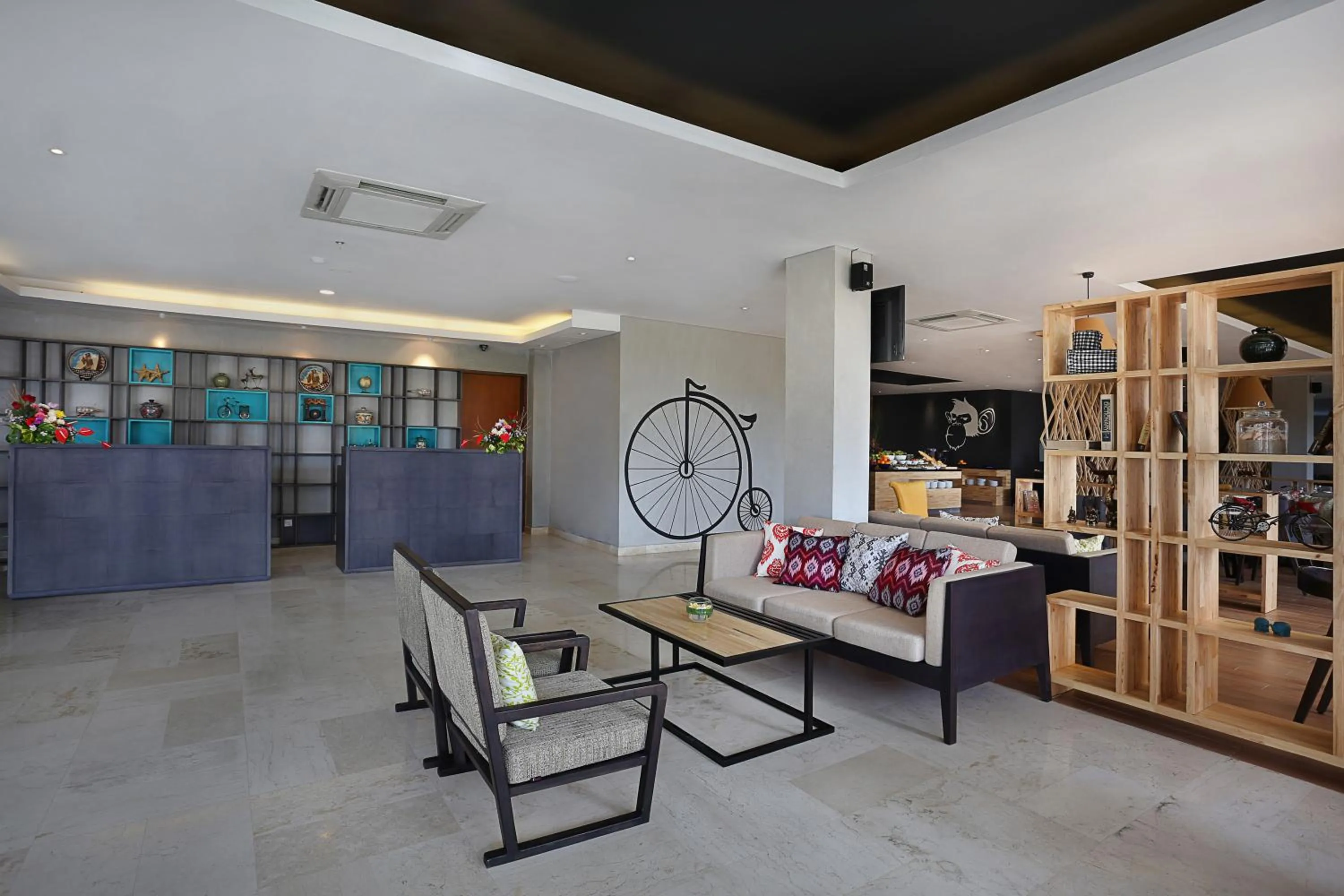 Lobby or reception, Seating Area in Golden Tulip Essential Denpasar Hotel