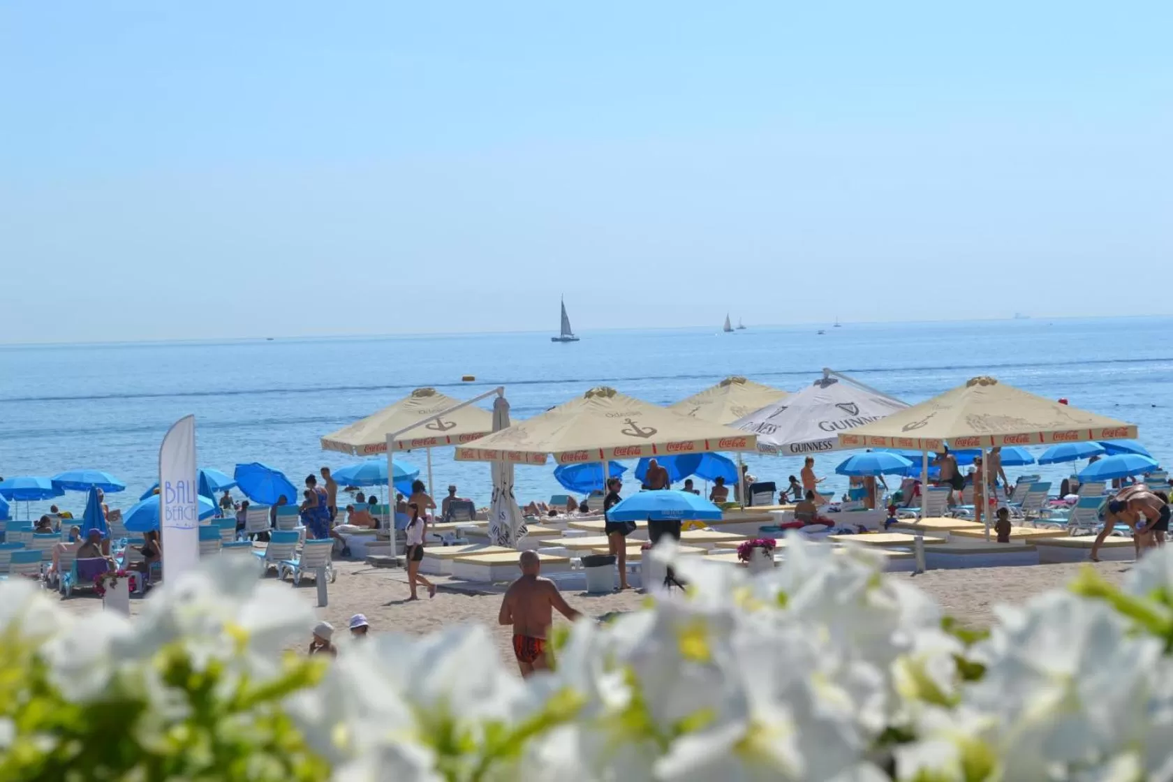 Restaurant/places to eat, Beach in Shalanda