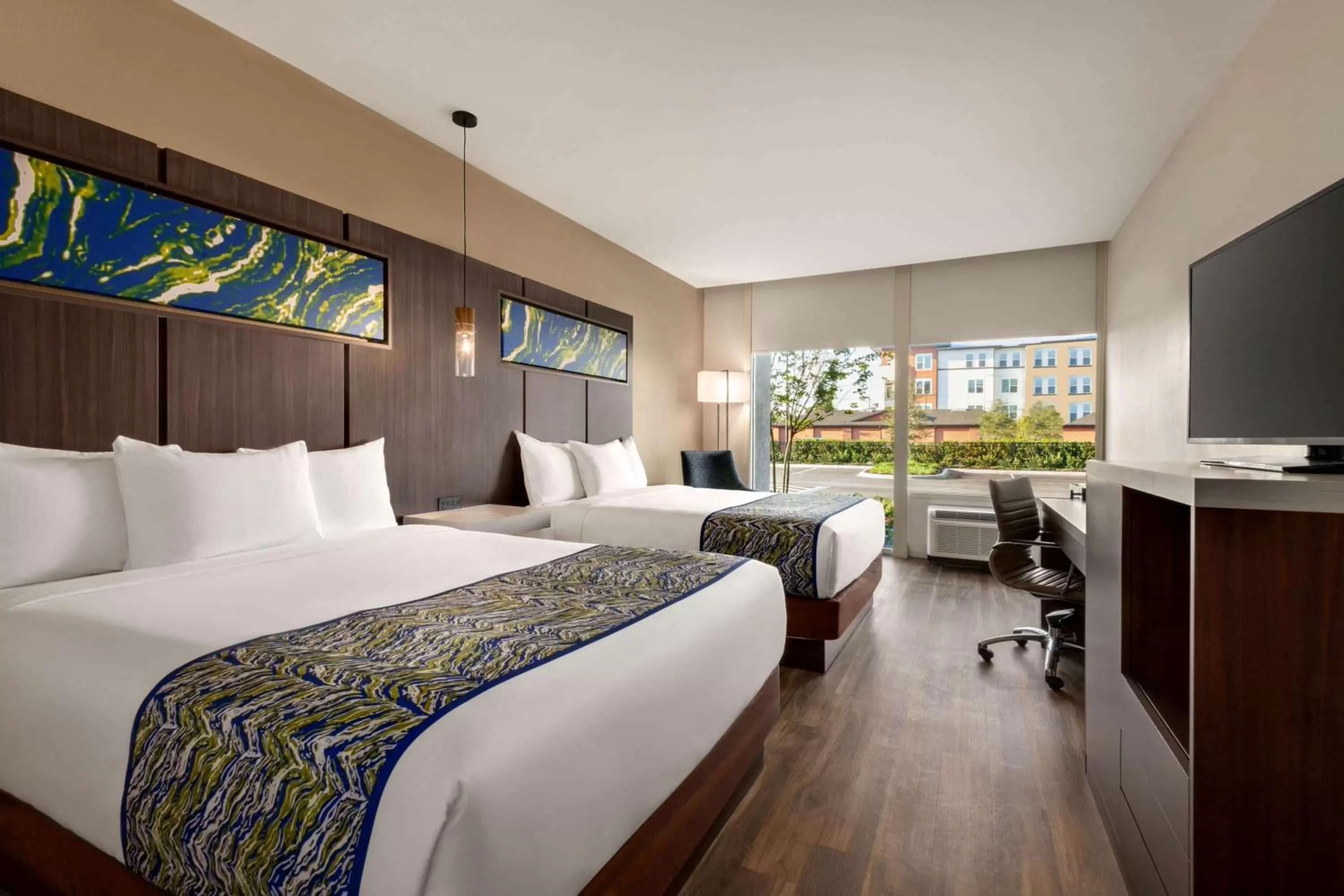 Photo of the whole room, Bed in La Quinta Inn & Suites by Wyndham Orlando I-Drive Theme Parks