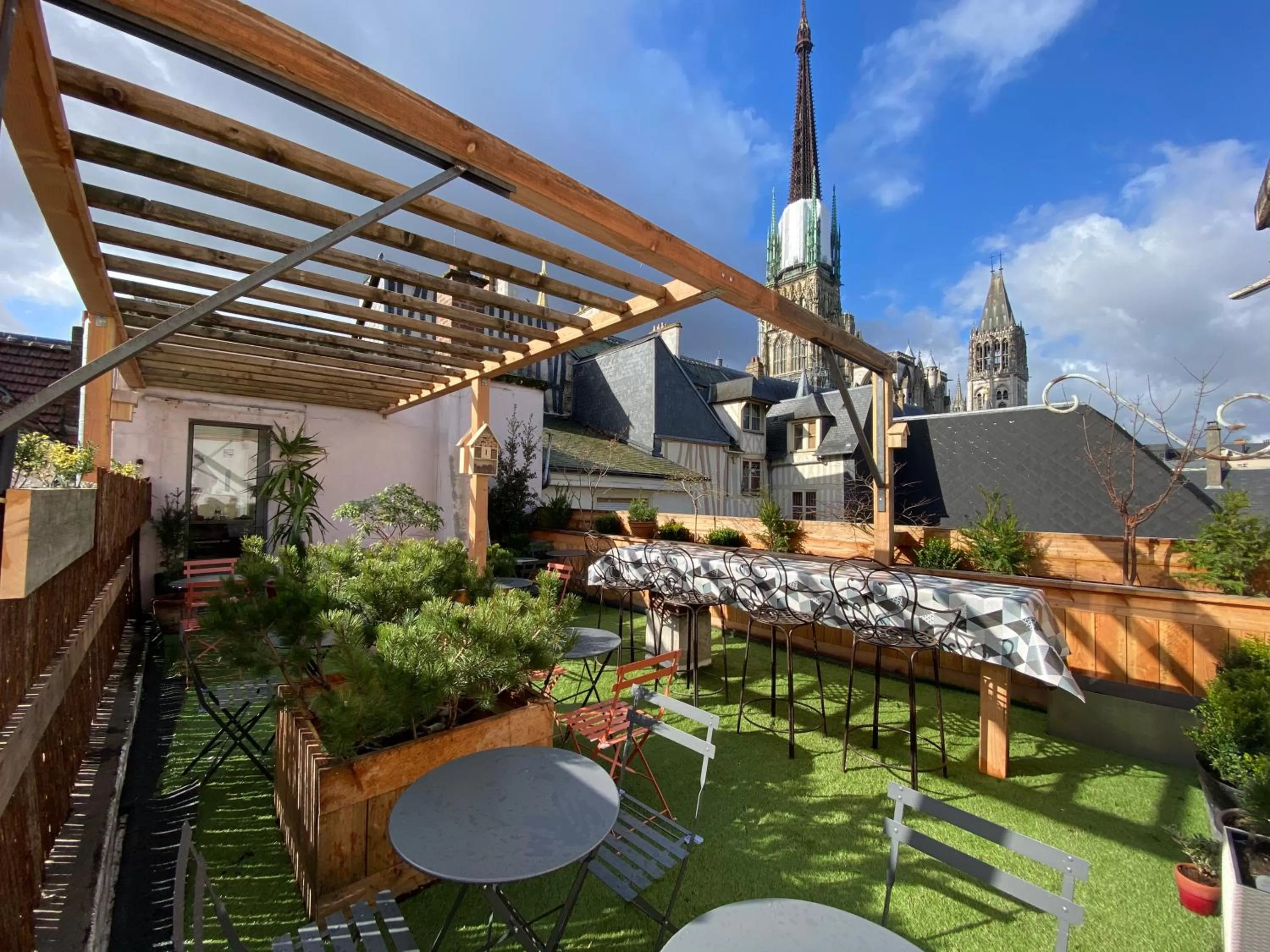 Patio in Hôtel De La Cathédrale