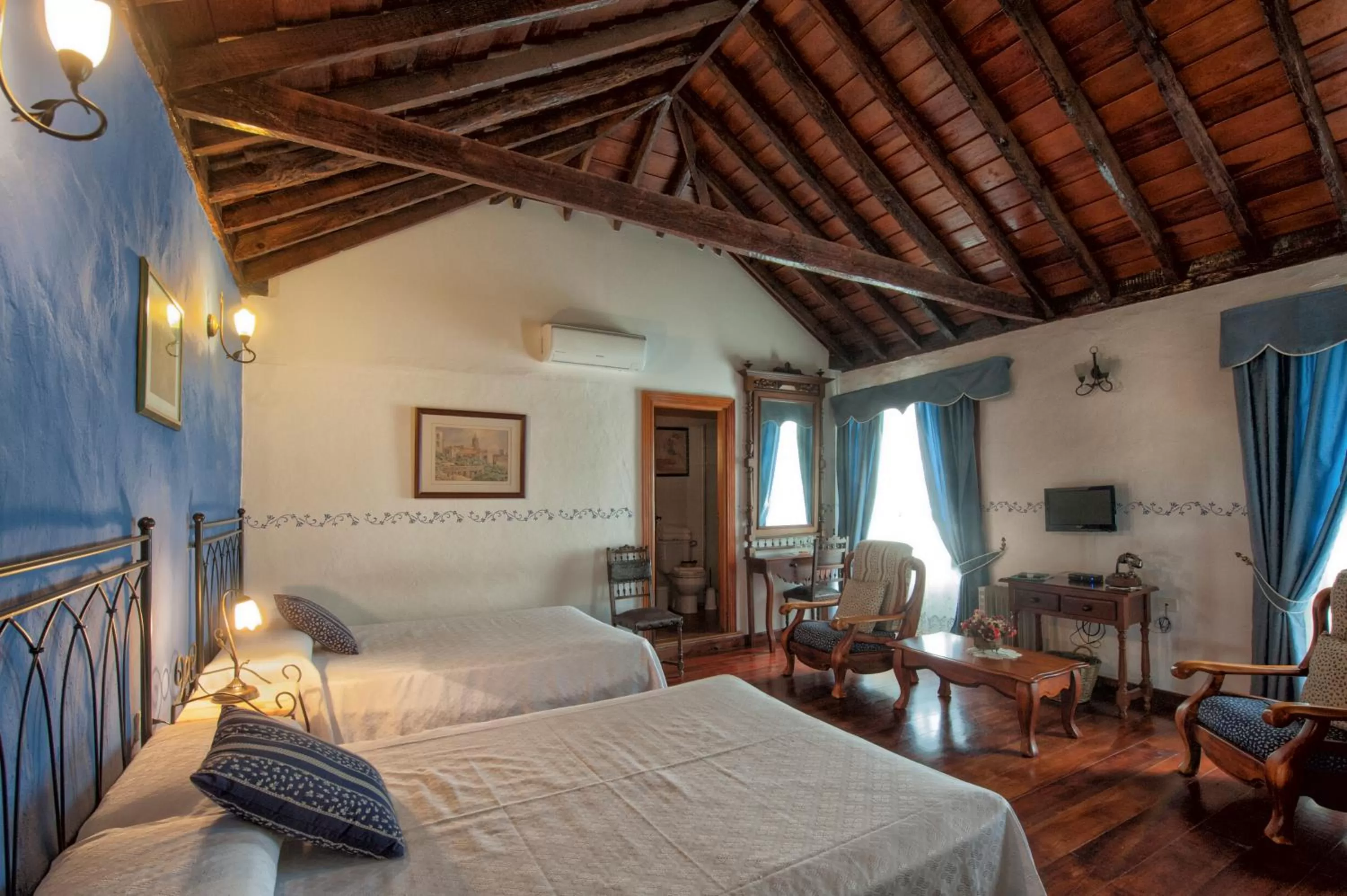 Bedroom, Bed in Hotel Rural Senderos de Abona