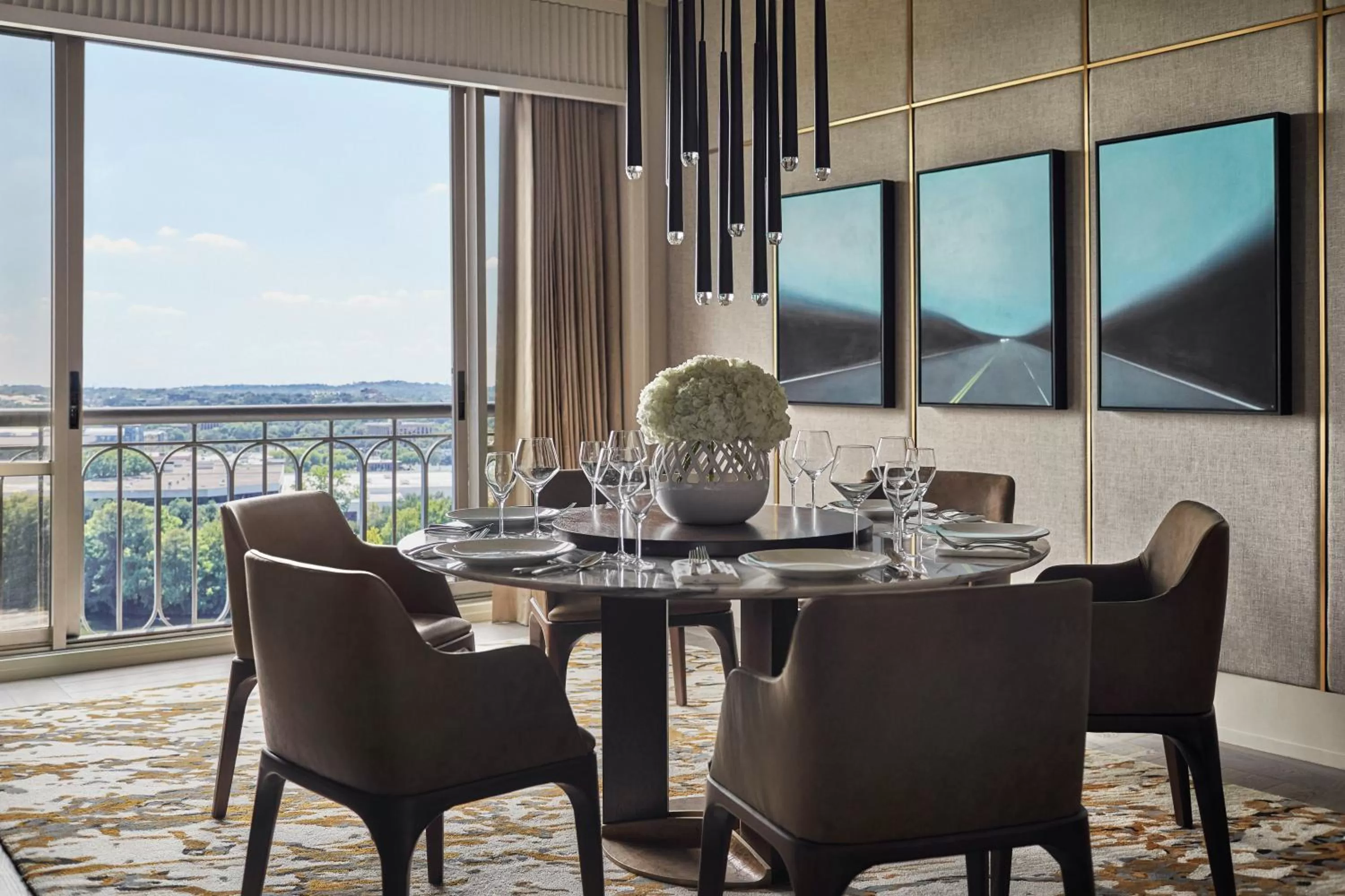 Dining area in Four Seasons Hotel Austin