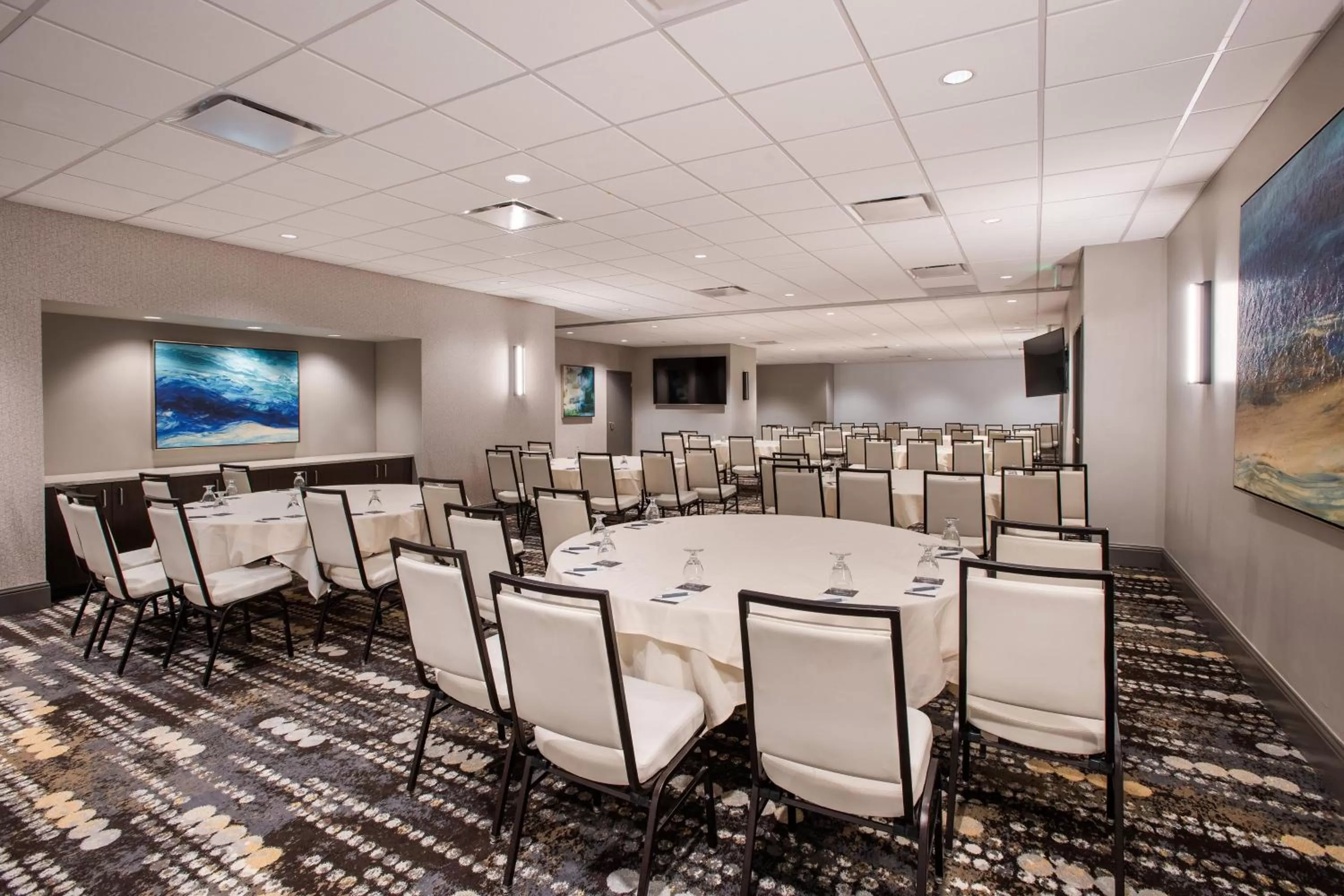 Meeting/conference room in Magnolia Hotel Denver, a Tribute Portfolio Hotel