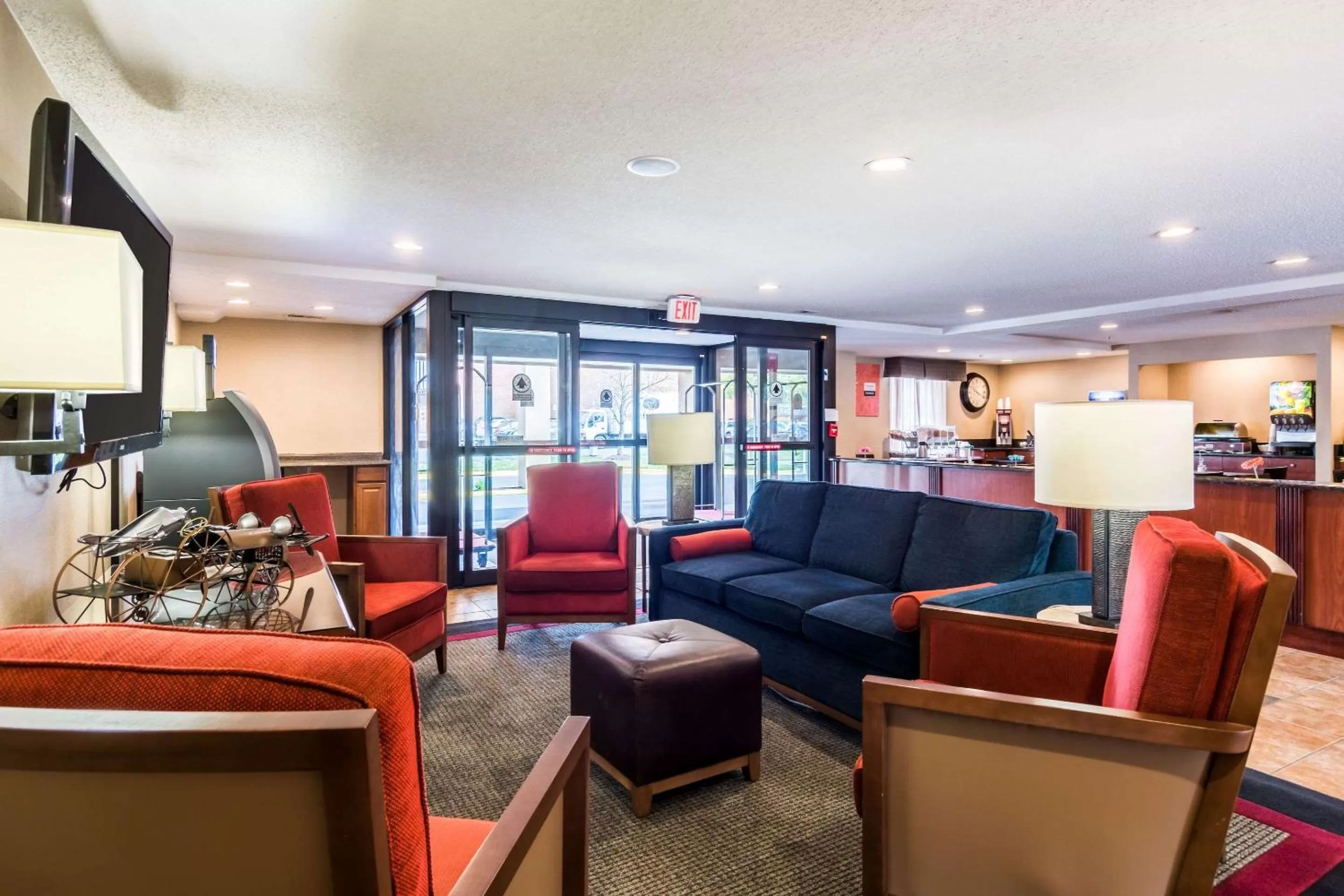 Lobby or reception in Comfort Inn at Joint Base Andrews