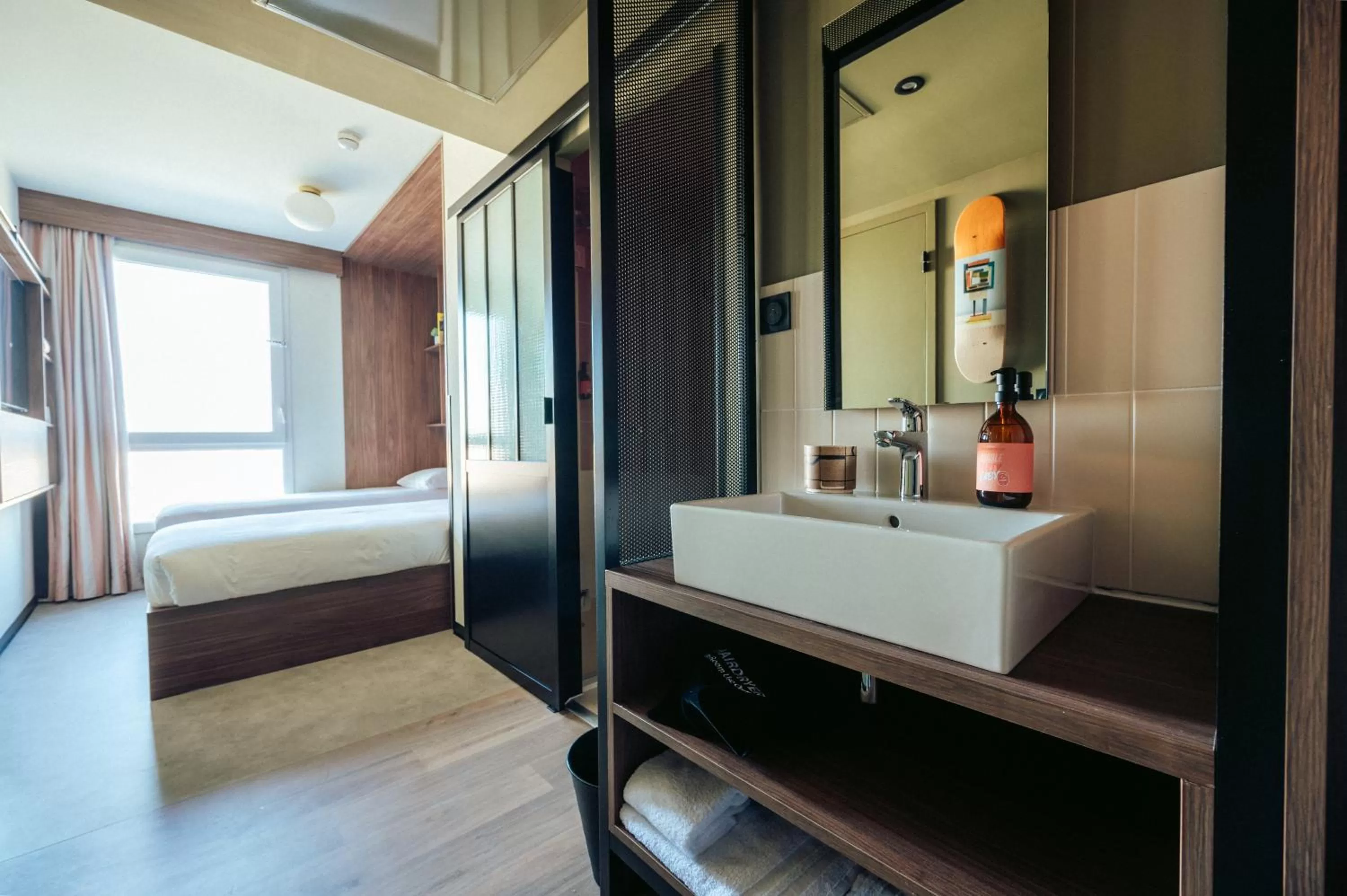 Bed in JOST Hotel Montpellier Centre St Roch