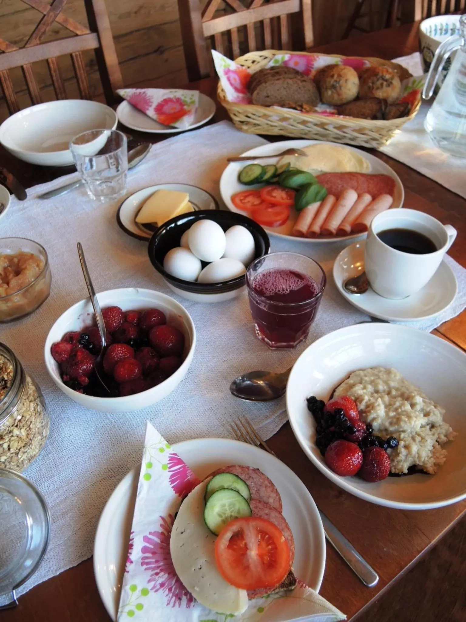 Buffet breakfast, Breakfast in Tuukkalan Tila B&B