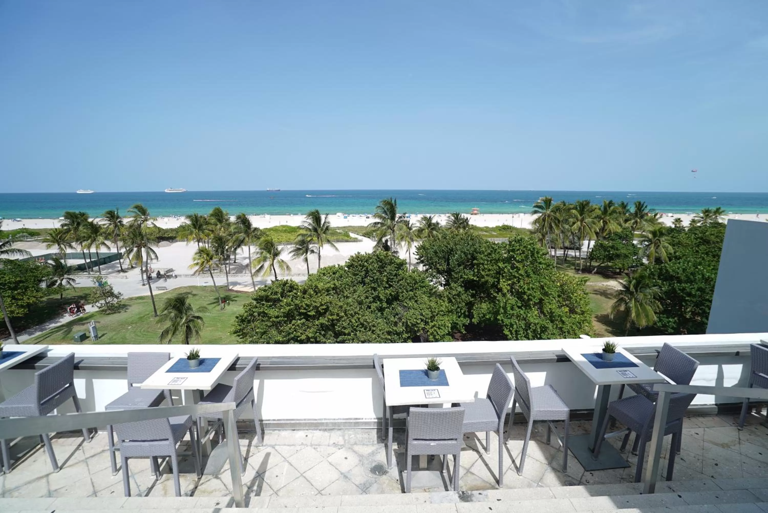 Beach in Deluxe apartments at the Congress