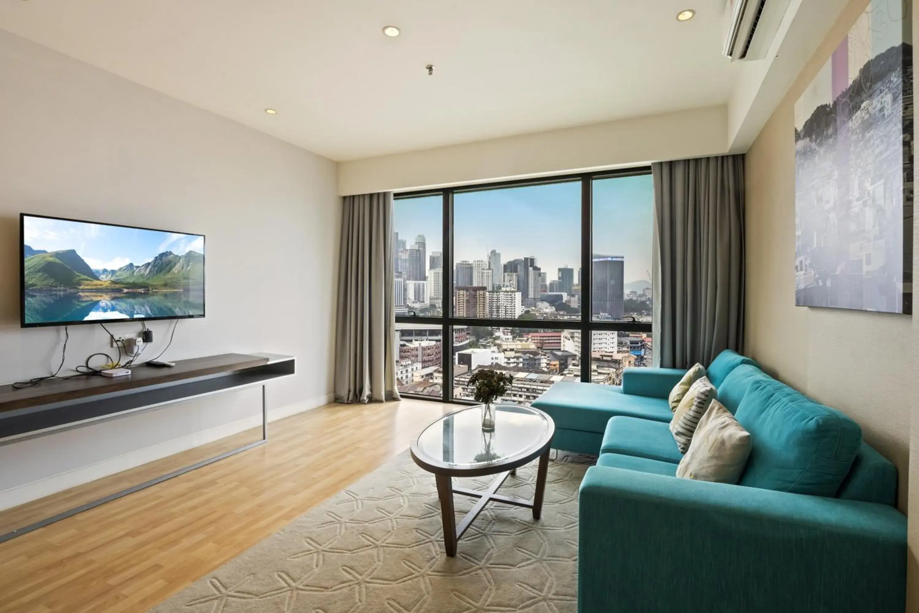 Three-Bedroom Apartment in Greystone D' Majestic Place Three-Bedroom Apartment in Greystone D' Majestic Place