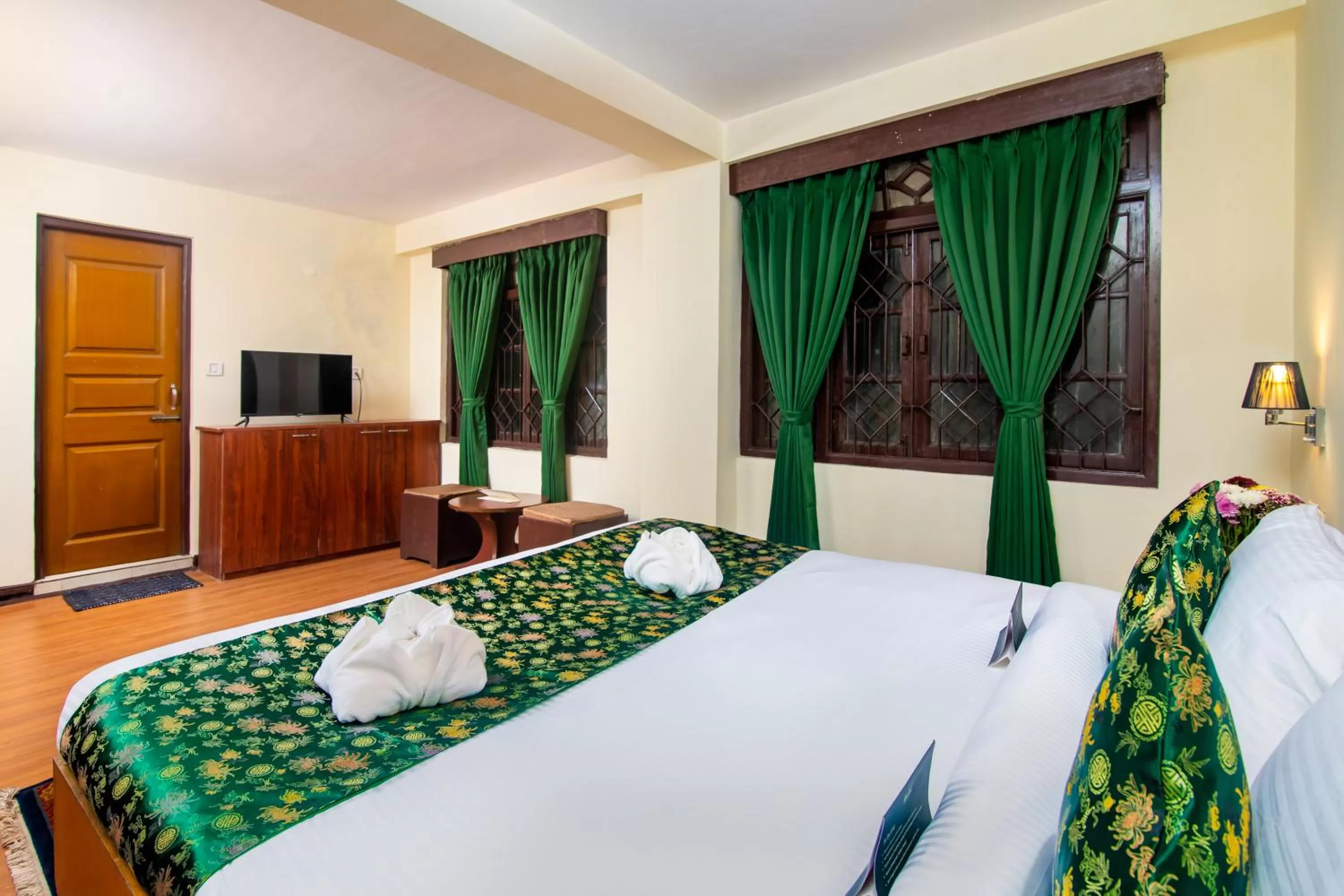 Bed in Muscatel BhumSang - 200 Mts from Mall Road