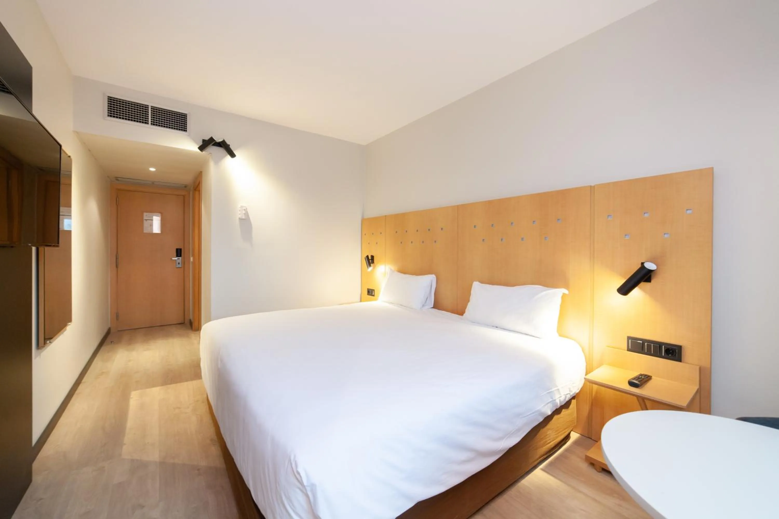 Bed in Ibis Alcala de Henares La Garena