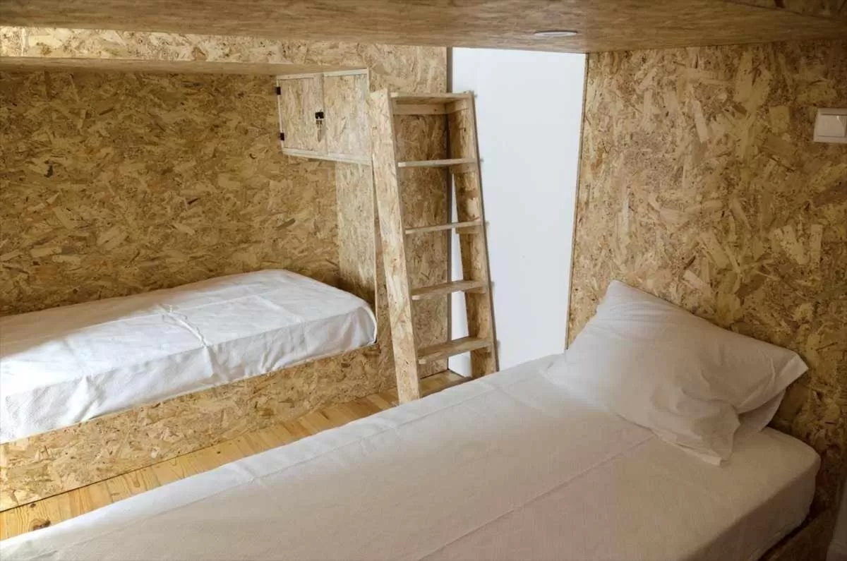 bunk bed, Bed in Patinha Inn