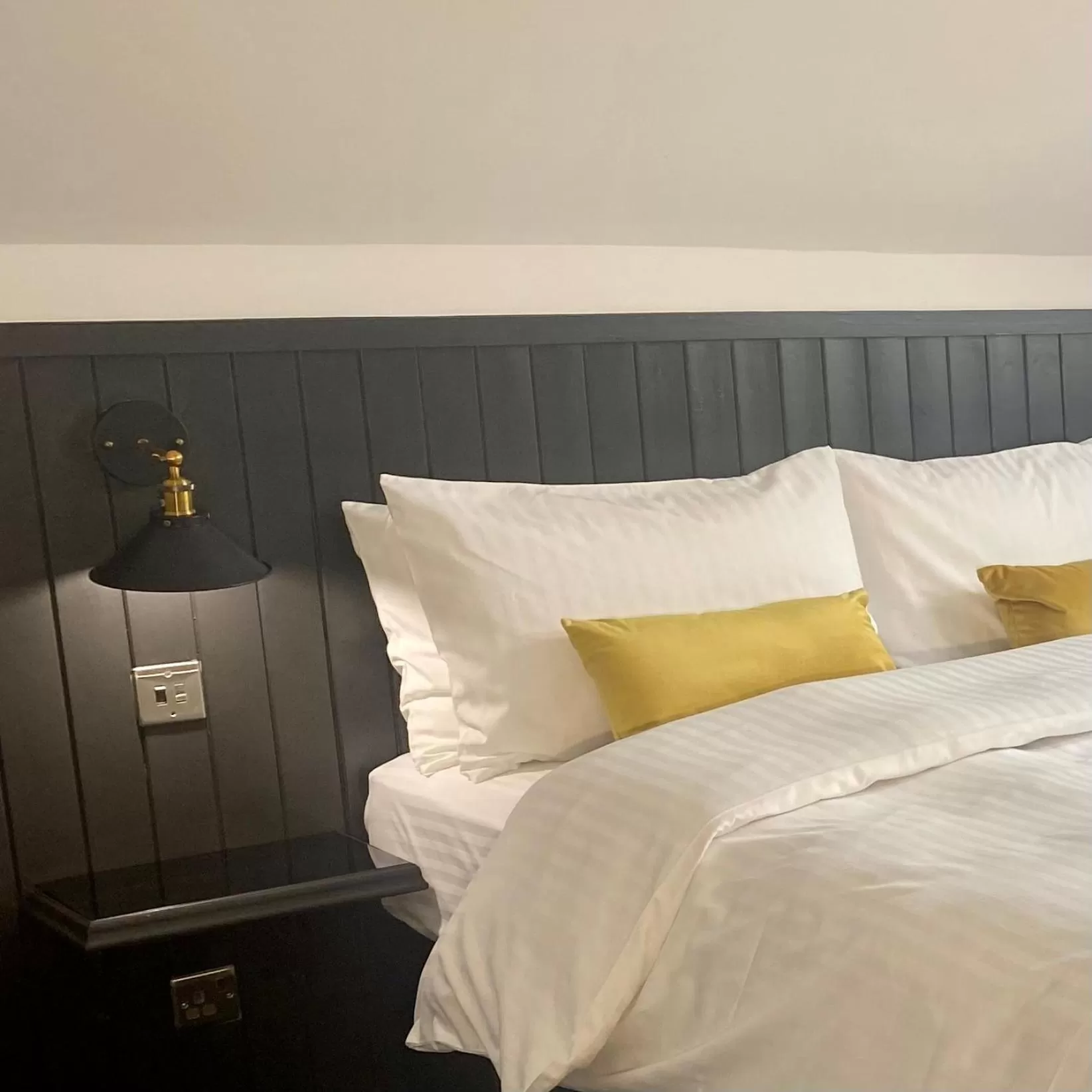 Bed in The Jack and Jill Coaching Inn