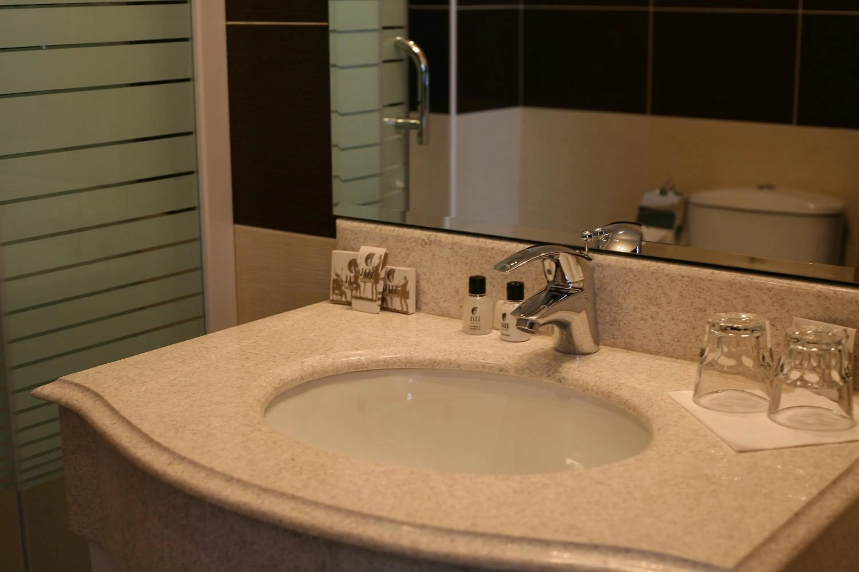 Bathroom in Jazz Hotel
