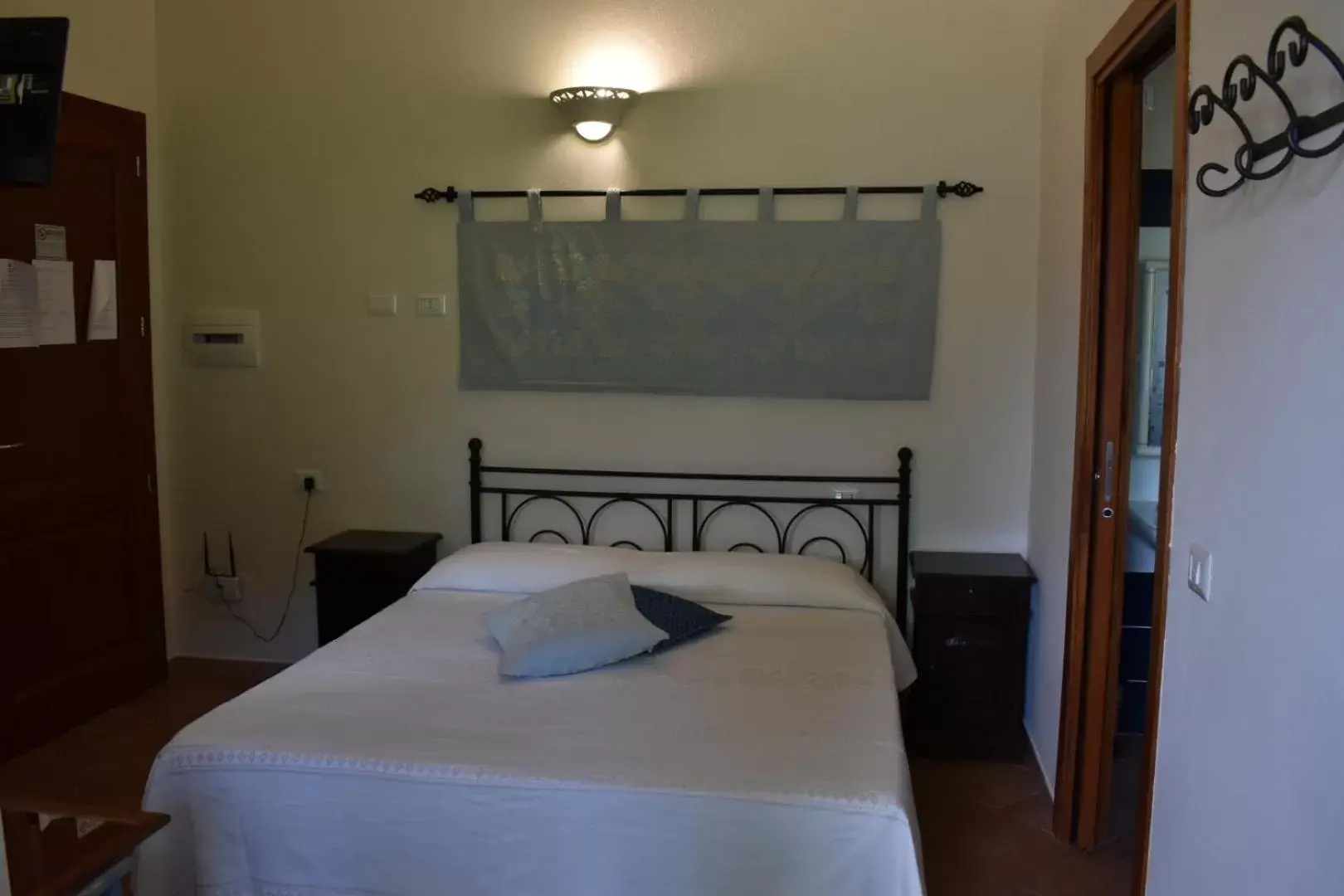 King Room - Disability Access in Giardini Malaspina King Room - Disability Access in Giardini Malaspina