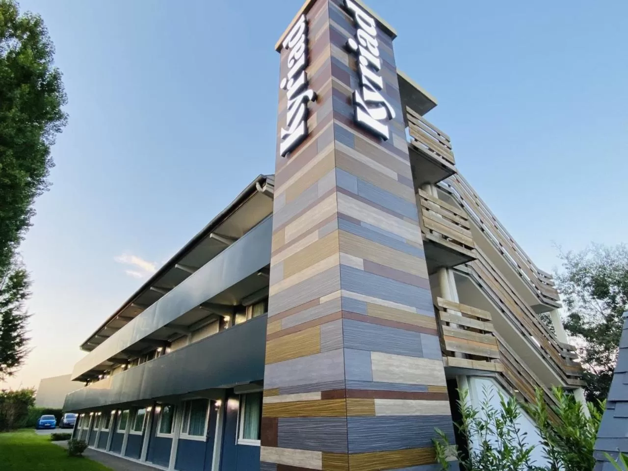 Property building in Kyriad Lisieux