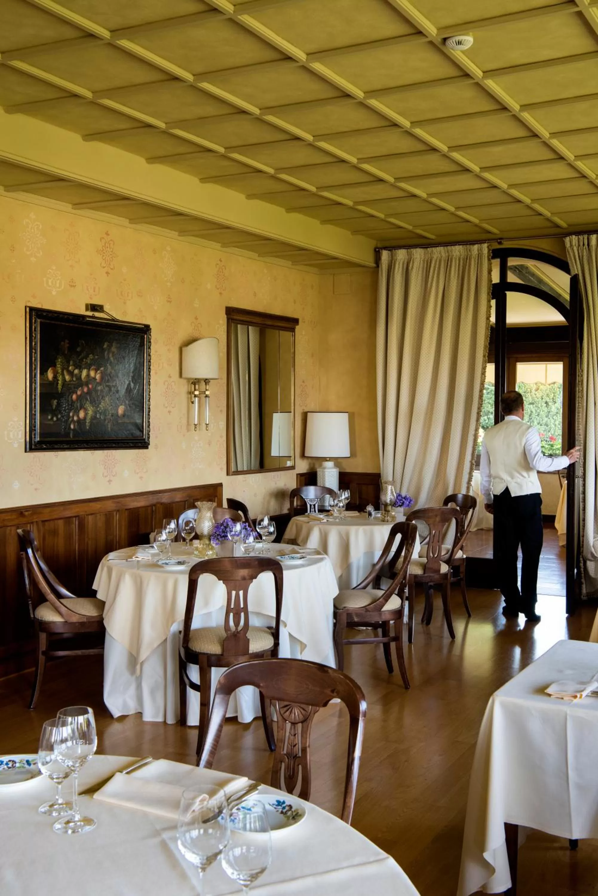 Restaurant/places to eat in Hotel Villa Cipriani