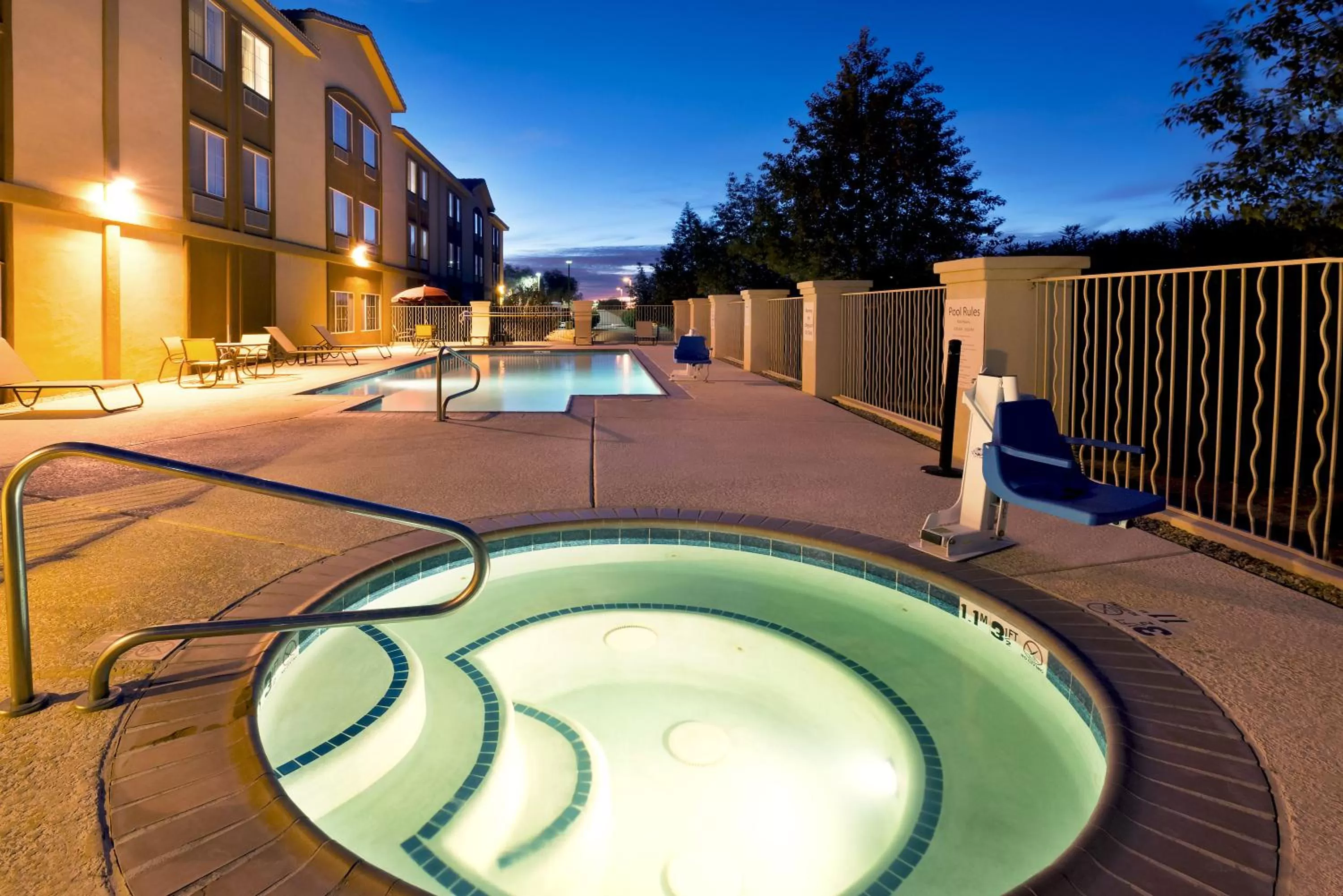 Swimming pool in Holiday Inn Express & Suites Casa Grande by IHG