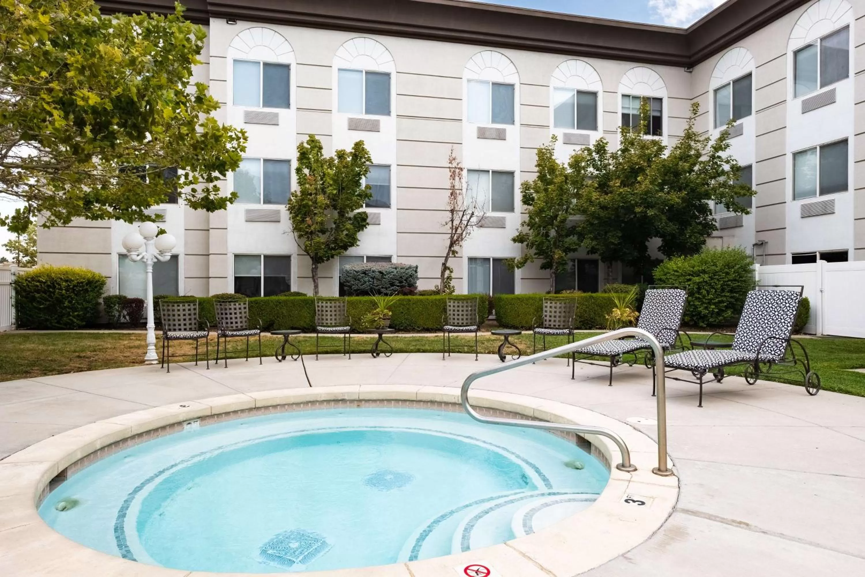 Hot Tub in Hampton Inn & Suites Salt Lake City Airport