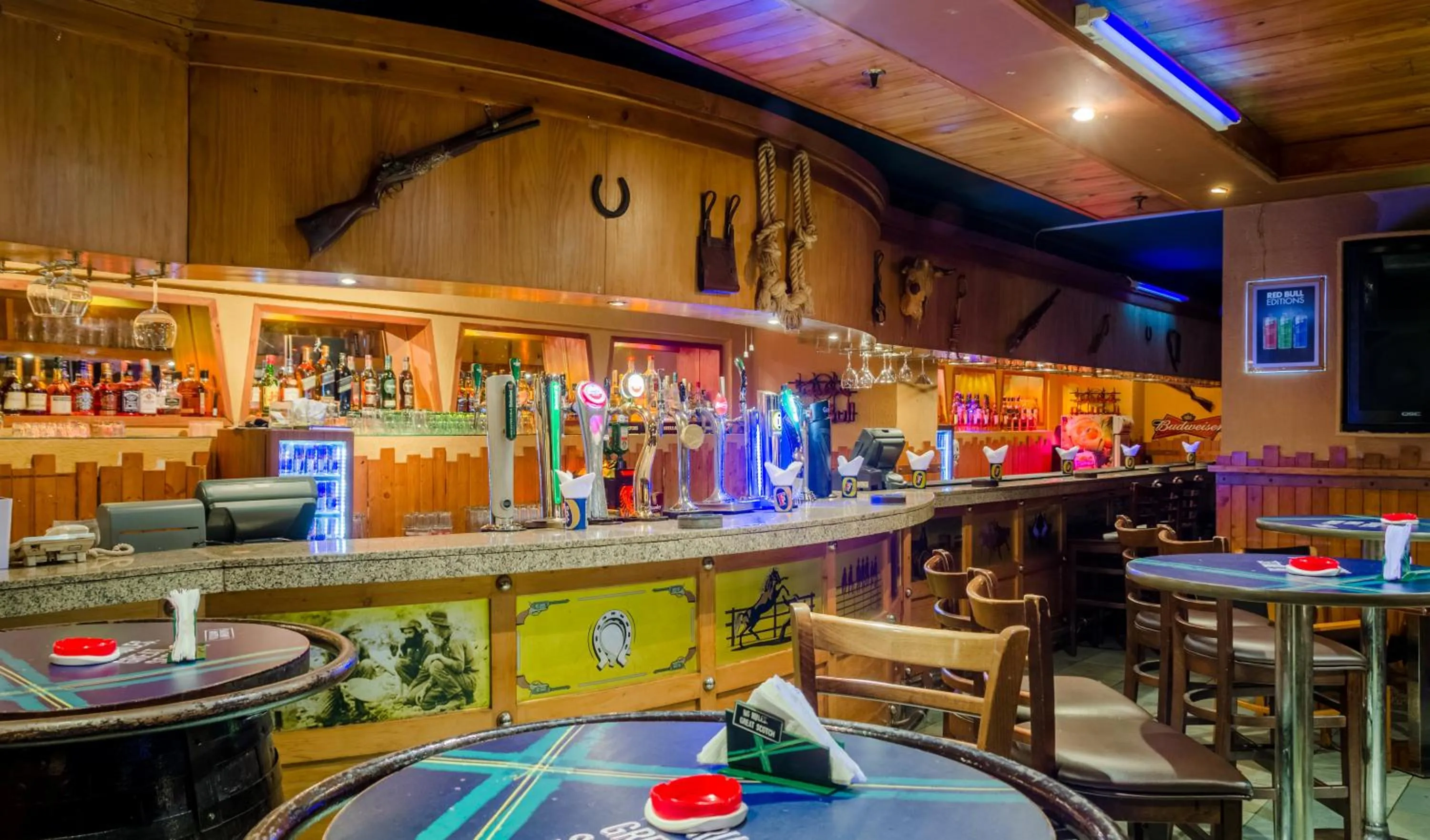 Lounge or bar in Avenue Hotel Dubai