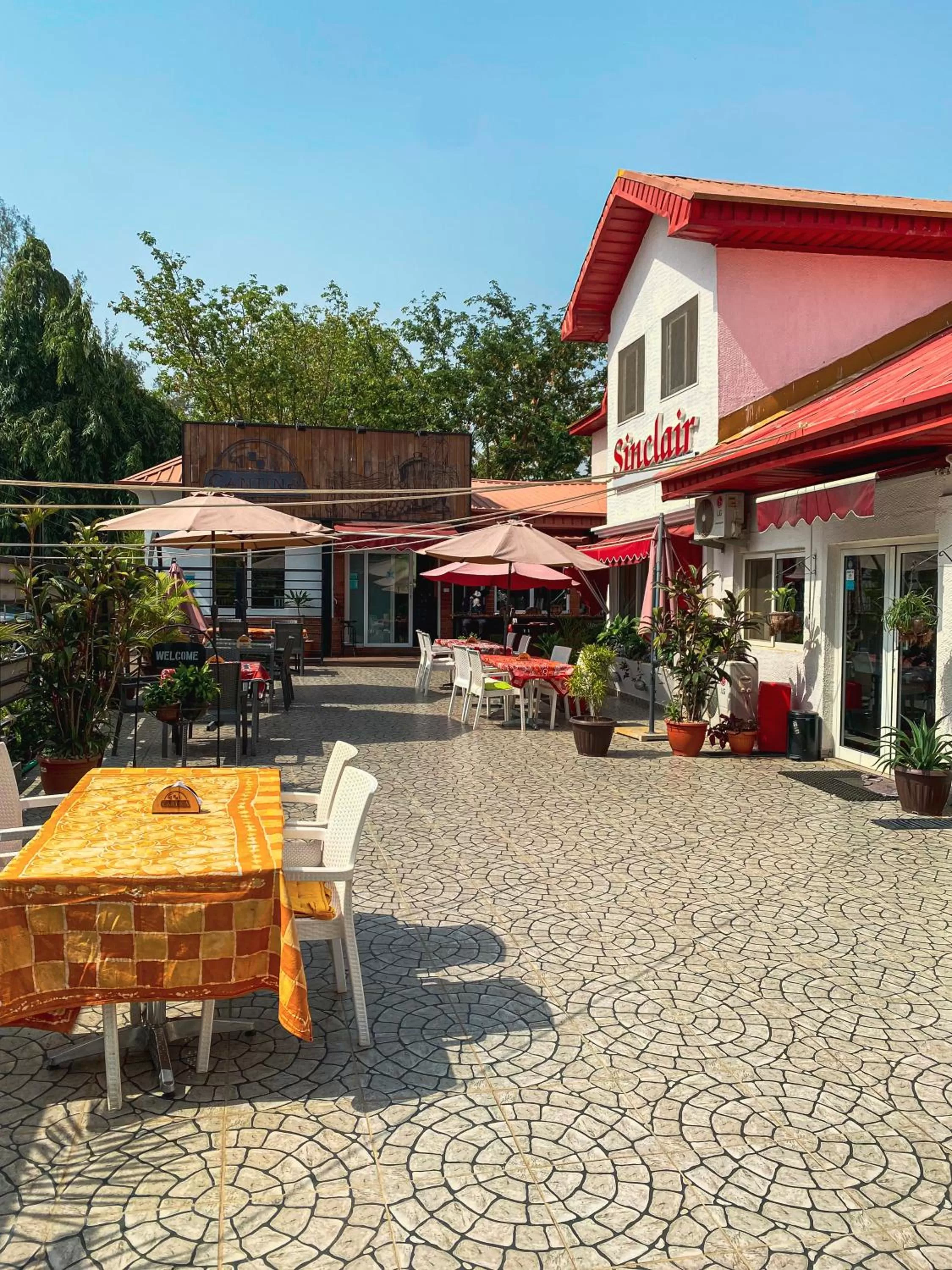 Restaurant/places to eat in Sinclair Guest House