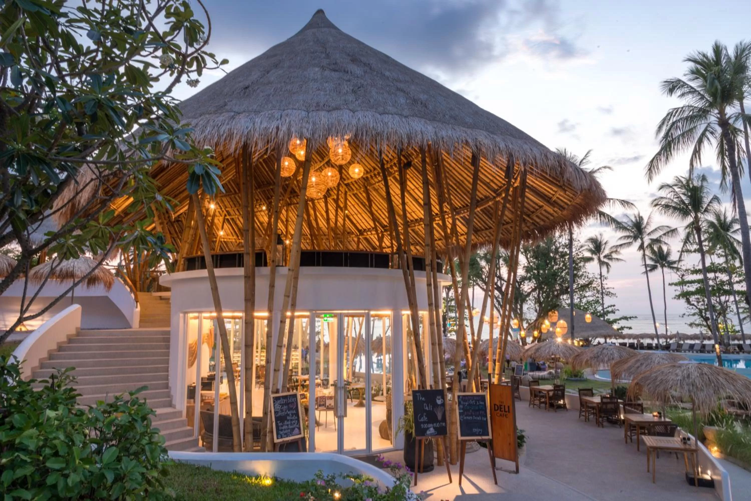 Restaurant/places to eat in Eden Beach Khao Lak Resort & Spa