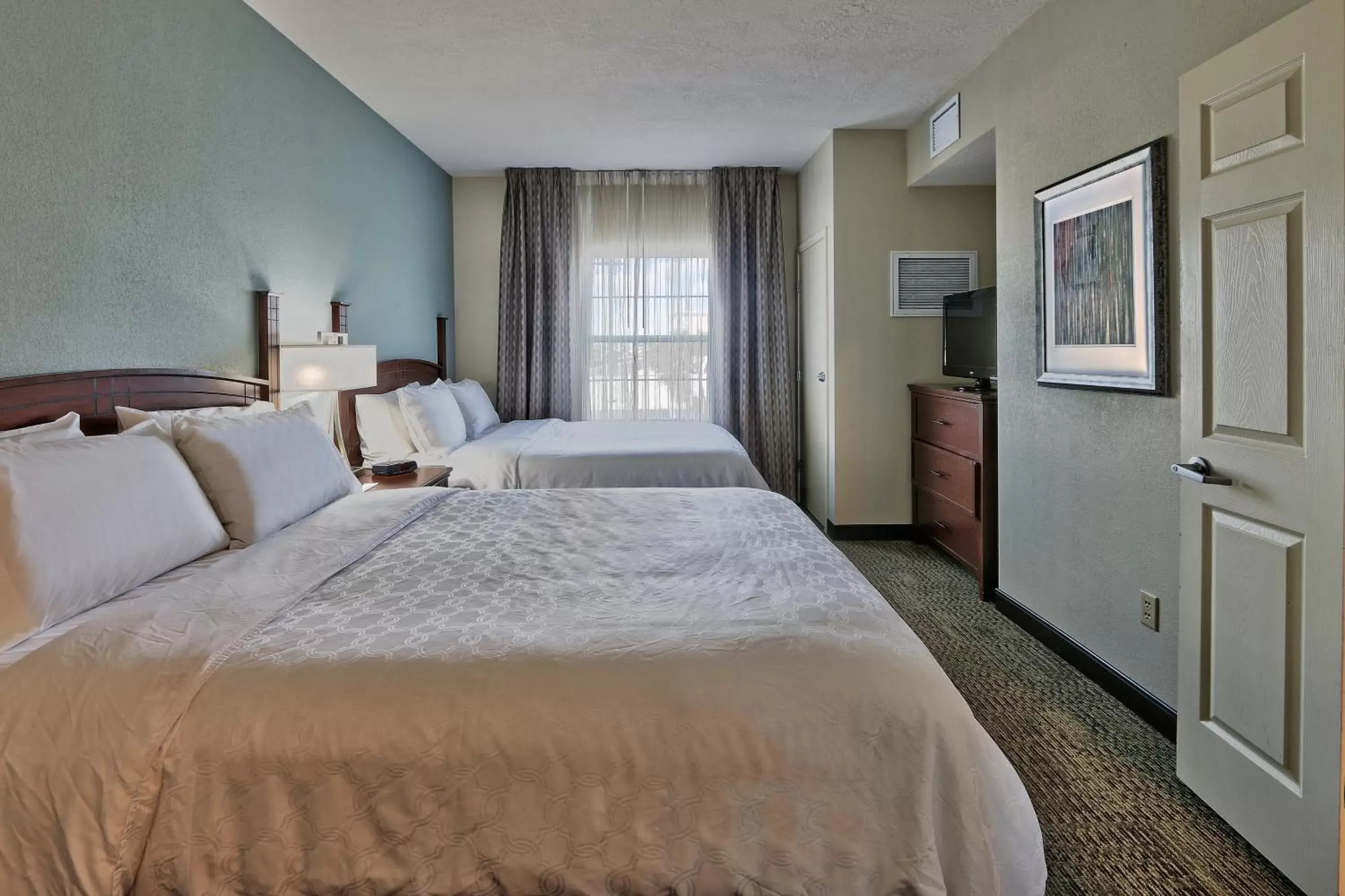 One-Bedroom Suite with Two Queen Beds in Staybridge Suites Albuquerque North by IHG One-Bedroom Suite with Two Queen Beds in Staybridge Suites Albuquerque North by IHG