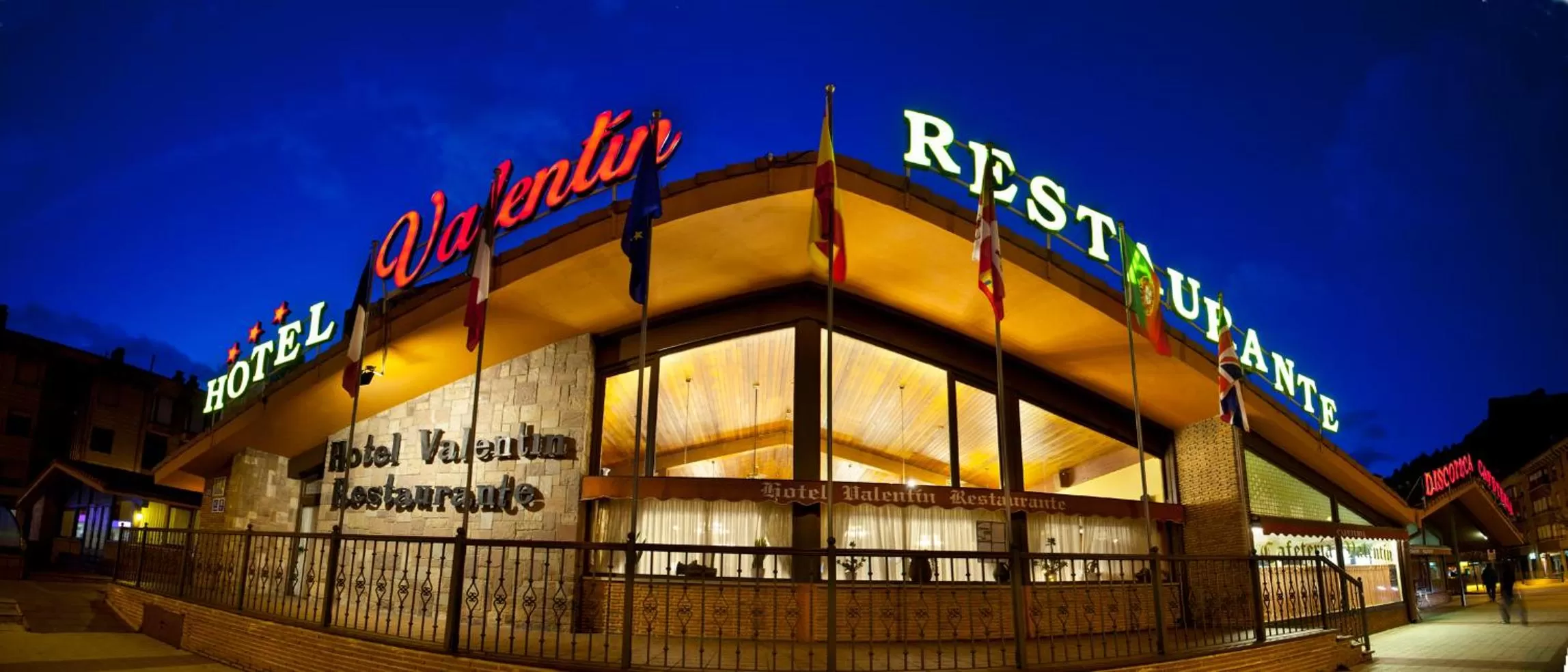 Facade/entrance in Hotel Valentin