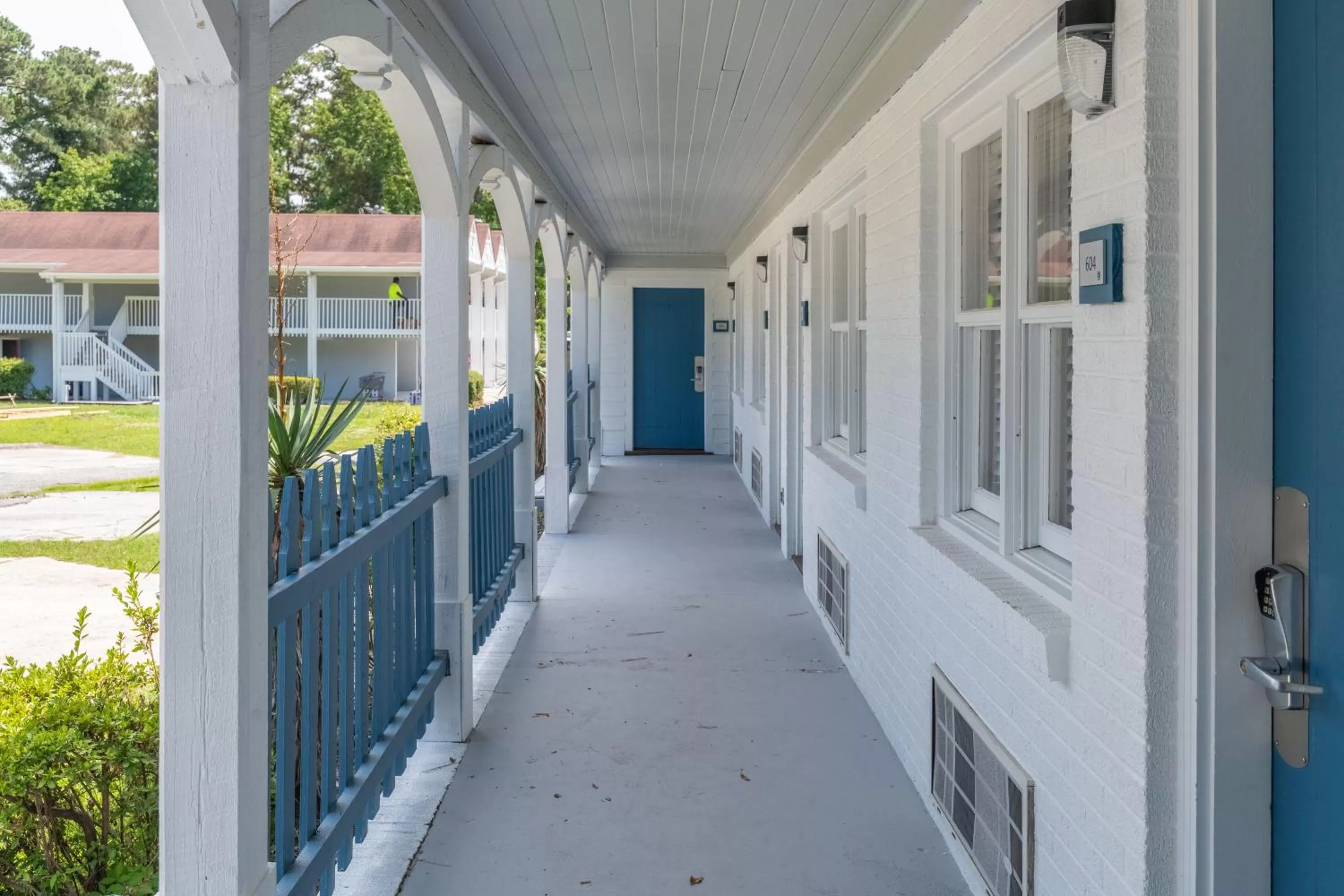 Property building in Hotel Manteo, Trademark Collection by Wyndham