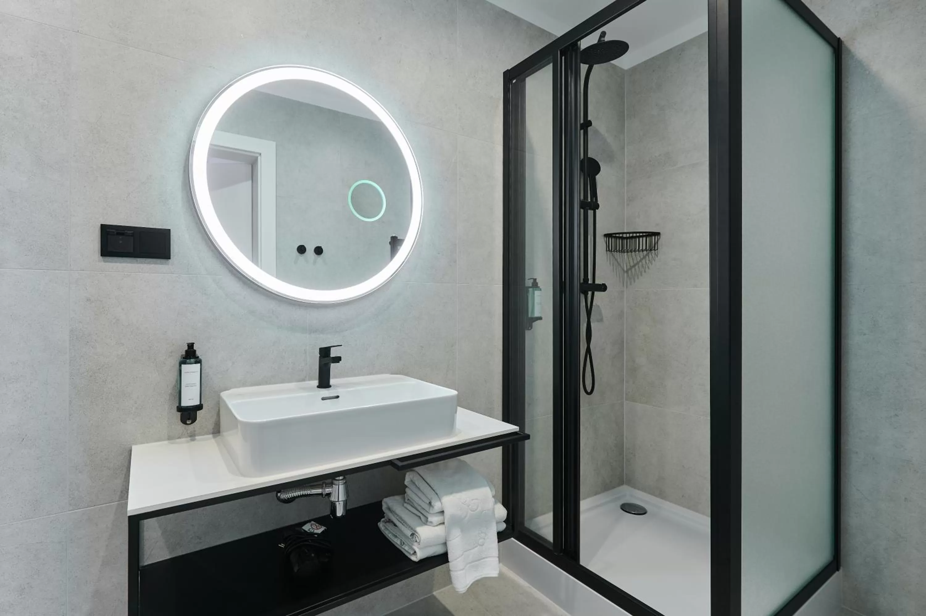 Shower, Bathroom in Hotel Hetman